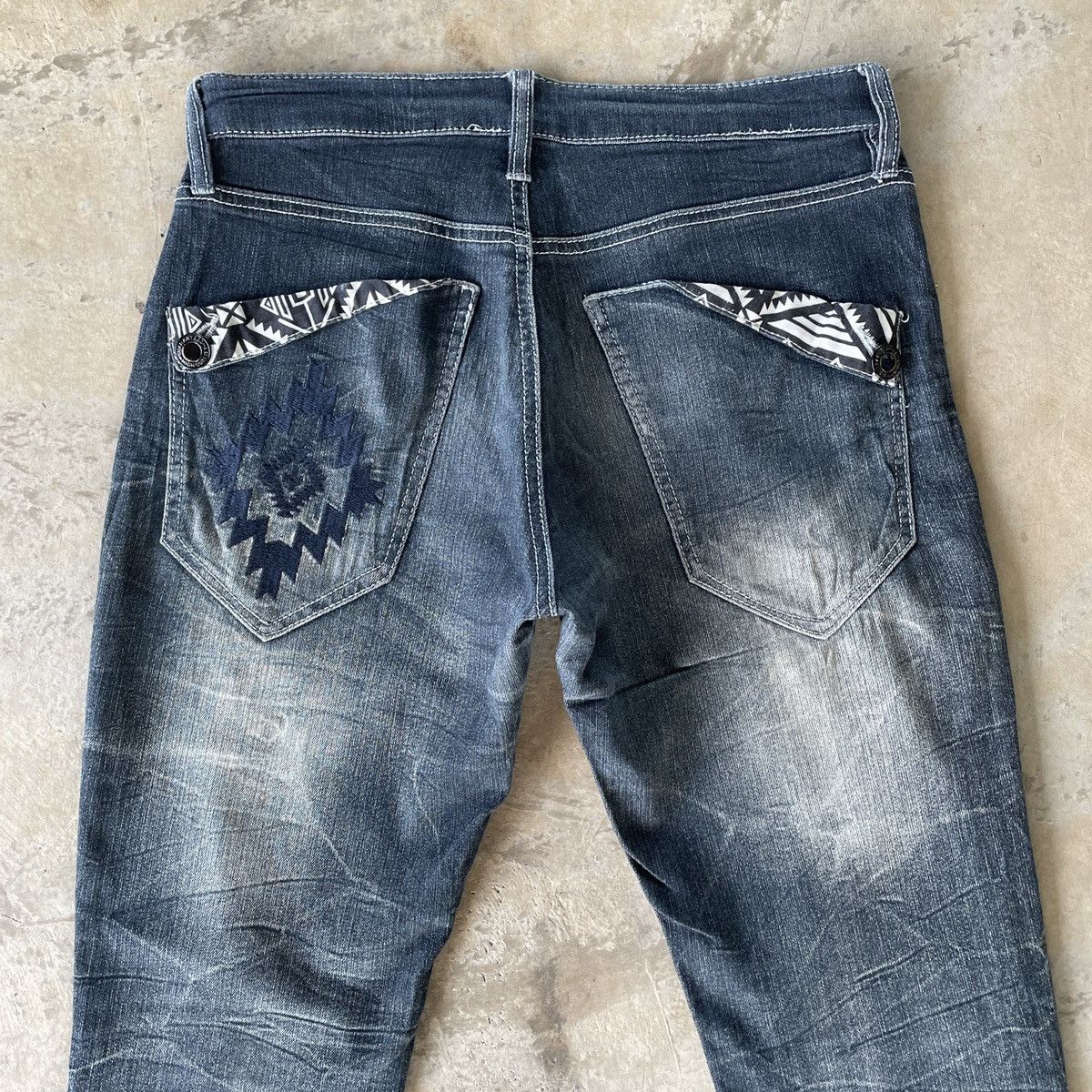 Japanese Brand Japanese Vintage Faded Distressed Denim Jeans Pants Rare W29 Size US 29 - 7 Thumbnail