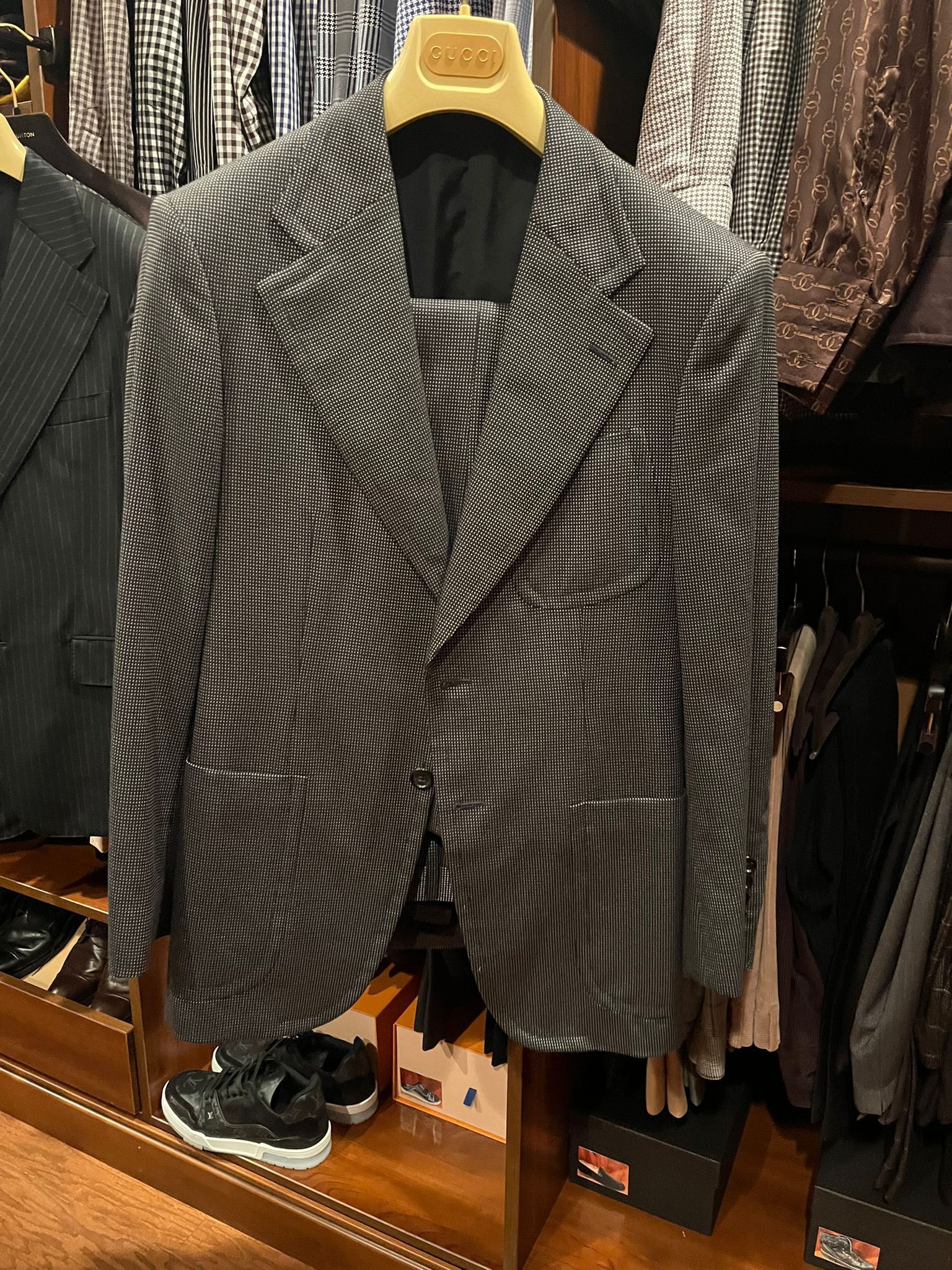 Gucci × Tom Ford Suits in Grey Size US M / EU 48-50 / 2 - 1 Thumbnail