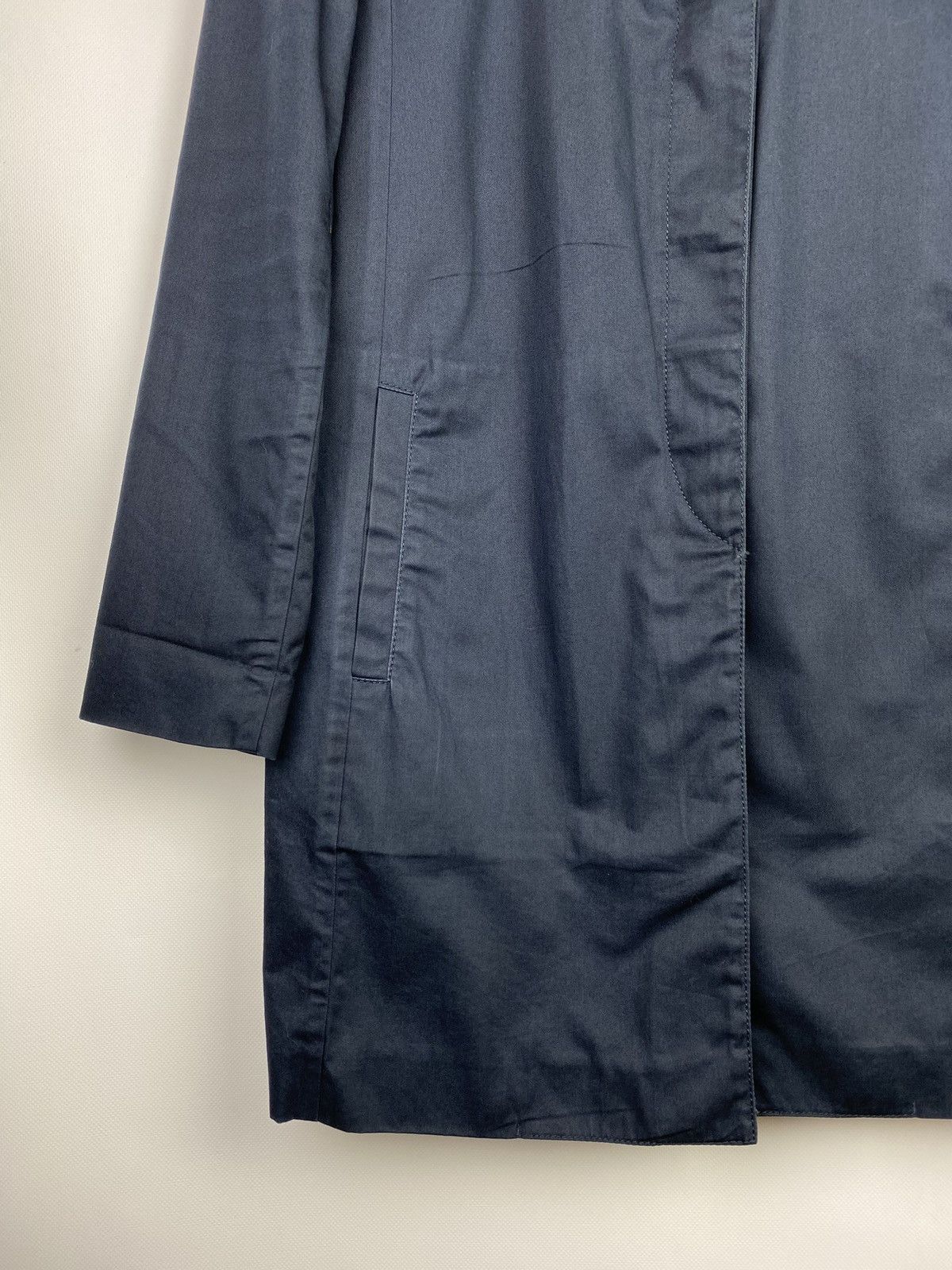 Prada Prada ladies single breasted trench coat size 42 navy Size M / US 6-8 / IT 42-44 - 4 Thumbnail