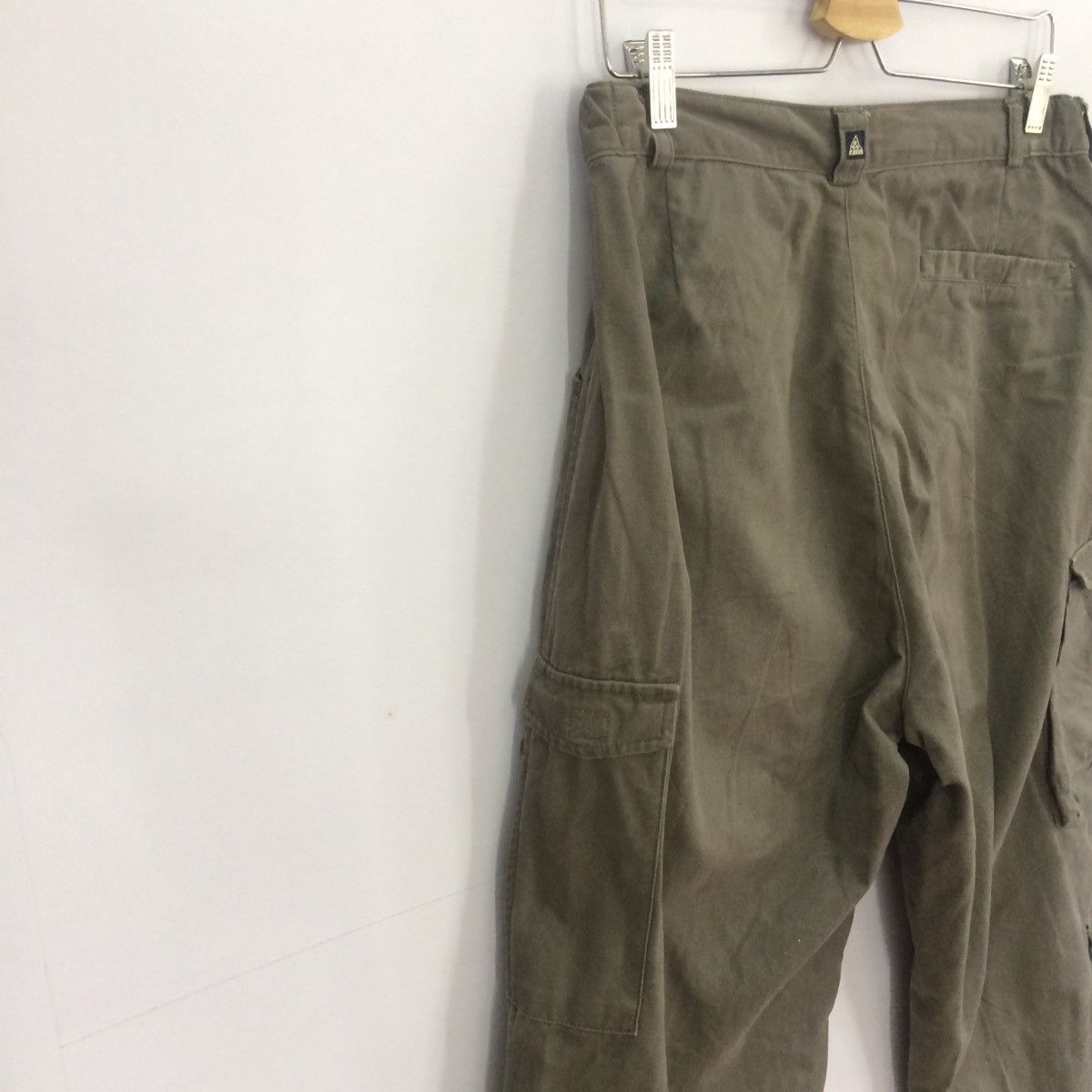 Nike 🔥NIKE ACG CARGO TACTICAL POCKET BROWN BAGGY PANTS Size US 30 / EU 46 - 9 Thumbnail