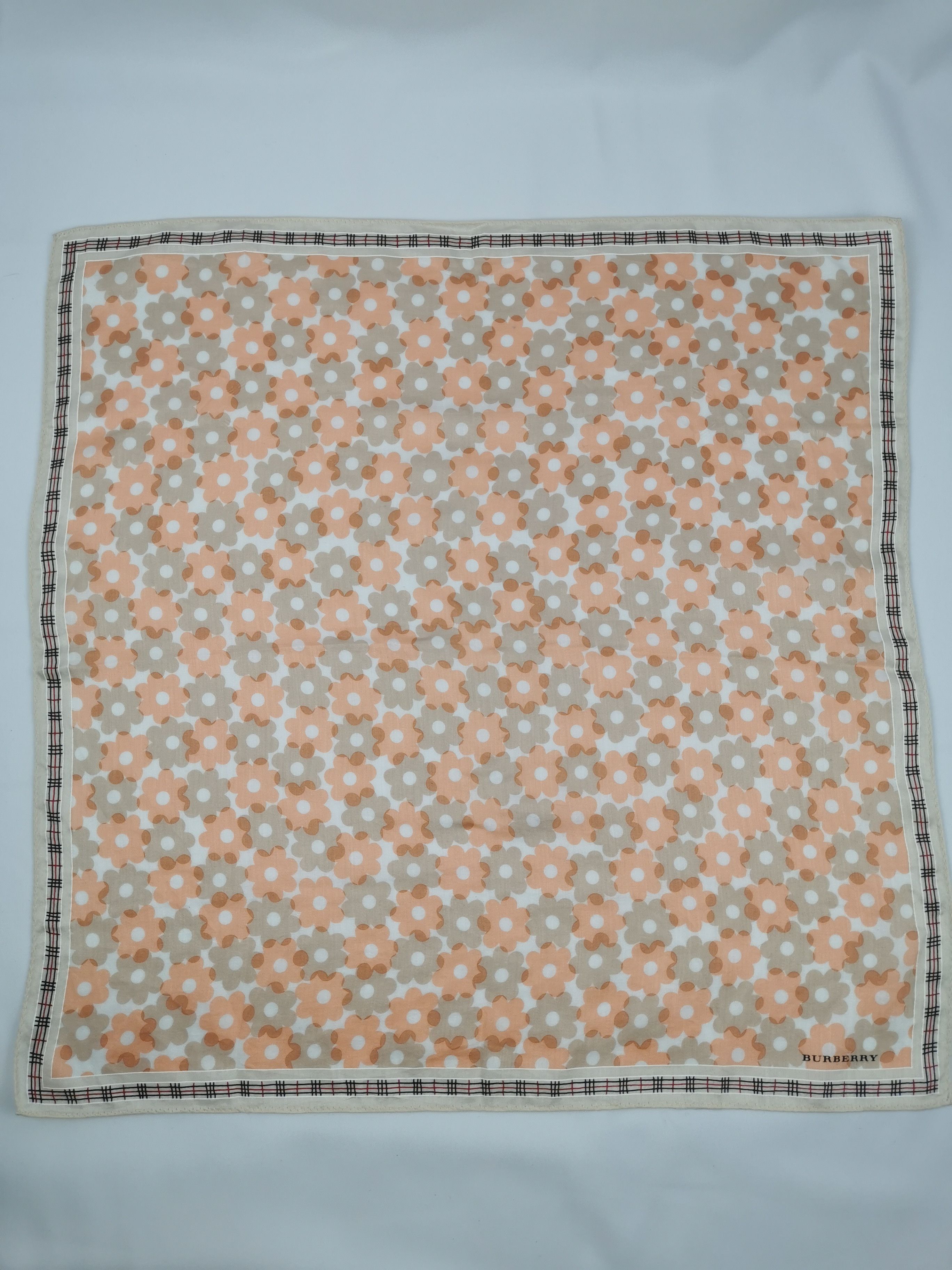 Burberry Burberry handkerchief / bandana / neckerchief Size ONE SIZE - 2 Thumbnail