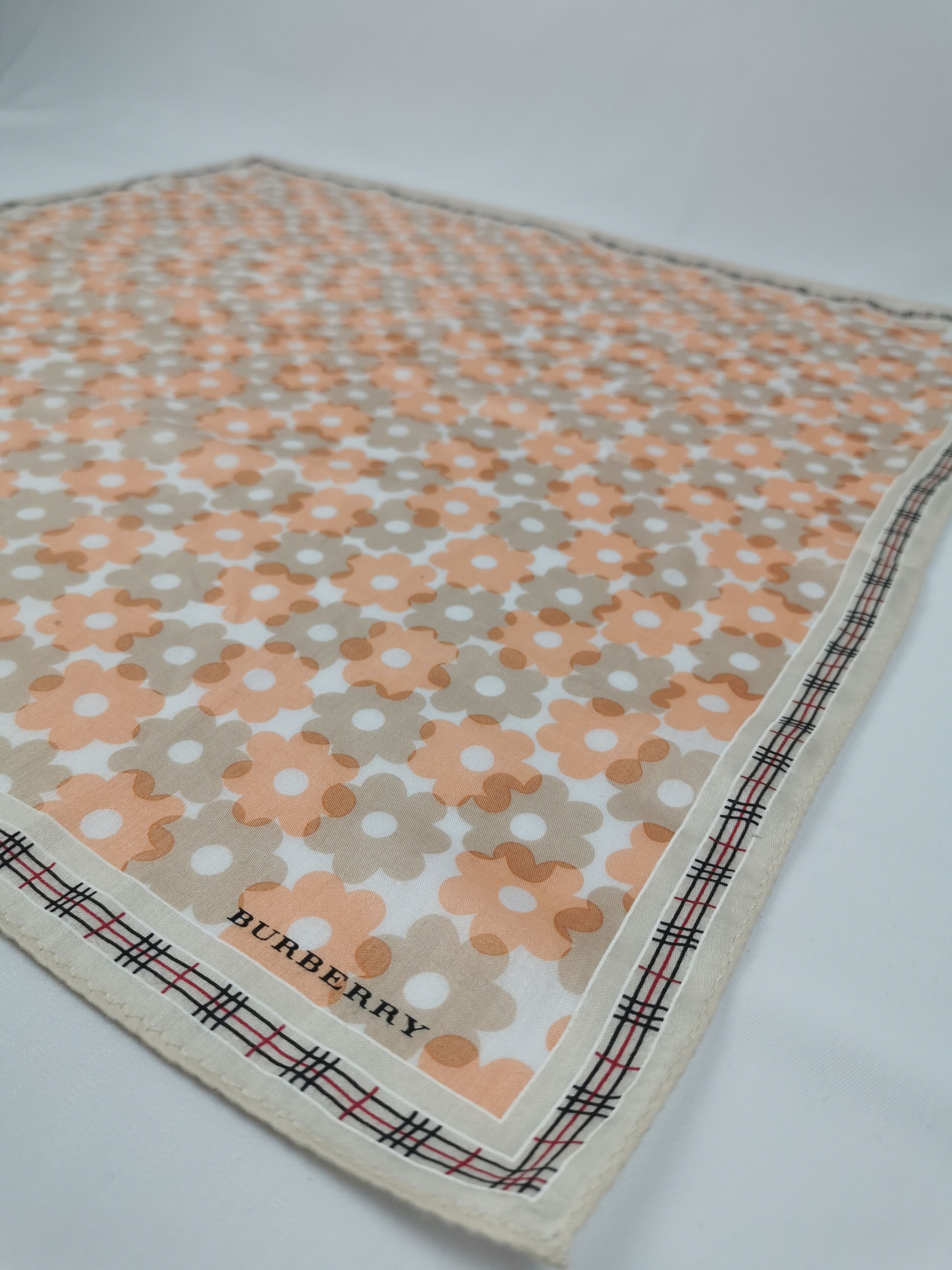Burberry Burberry handkerchief / bandana / neckerchief Size ONE SIZE - 3 Thumbnail