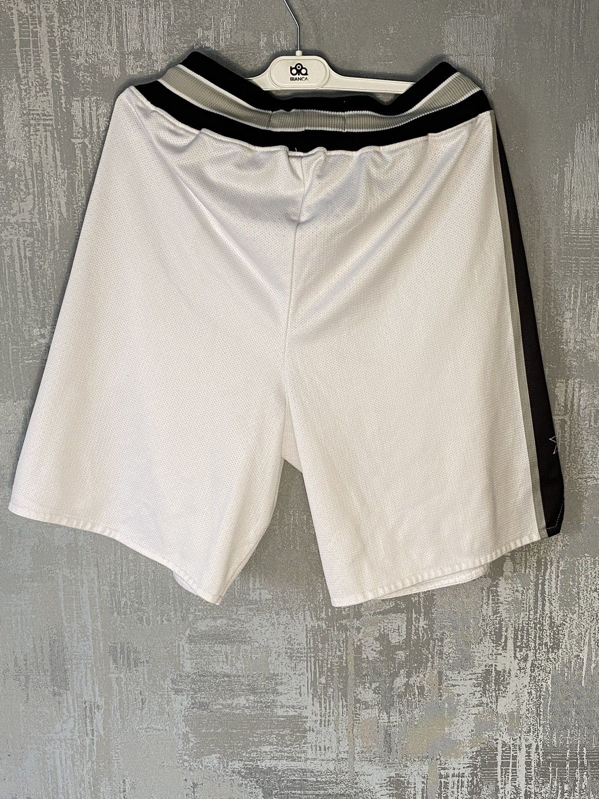 Champion Vintage NBA San Antonio Spurs Champion Shorts Basketball Size US 34 / EU 50 - 2 Thumbnail