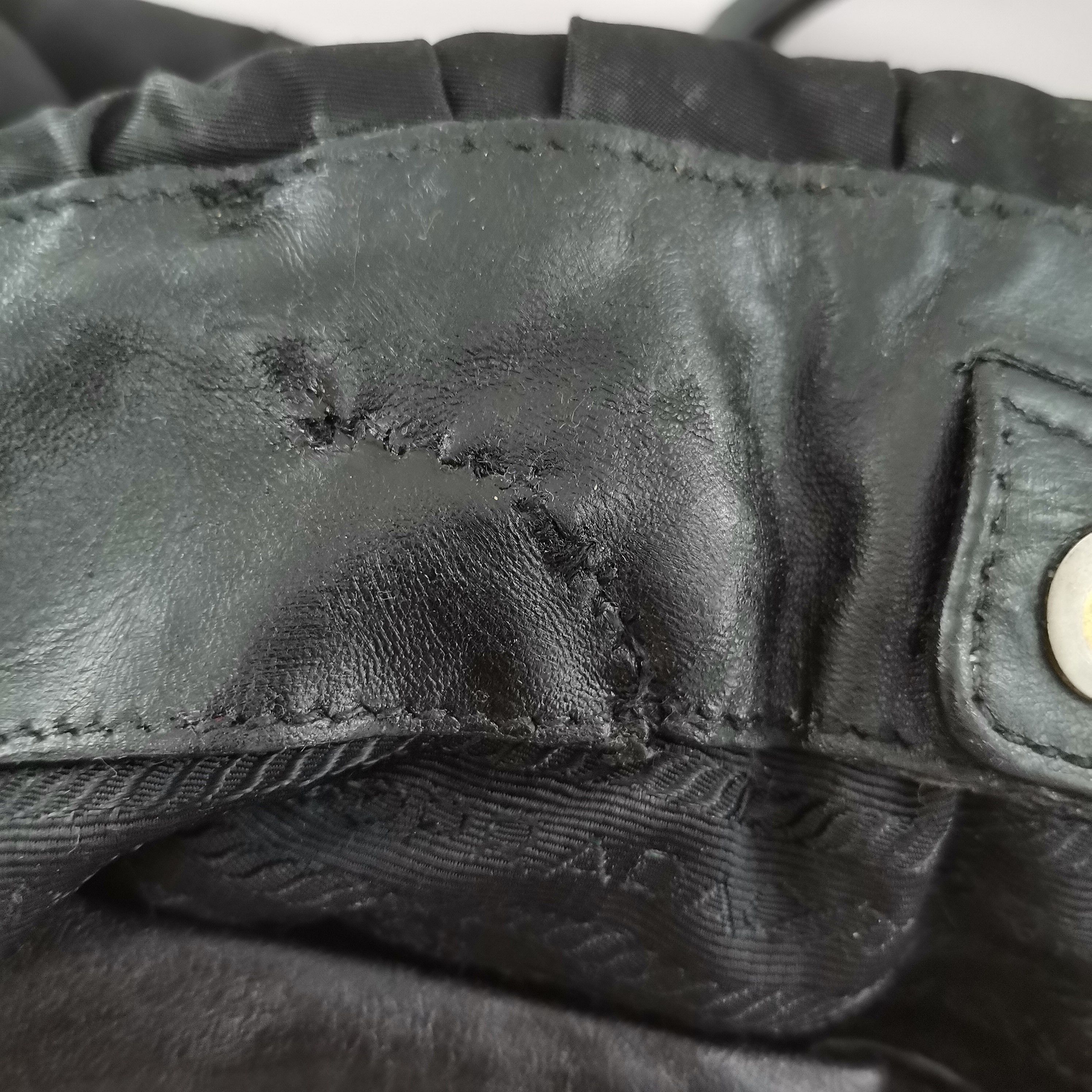 Prada Authentic Prada Hand Bag Size ONE SIZE - 15 Thumbnail