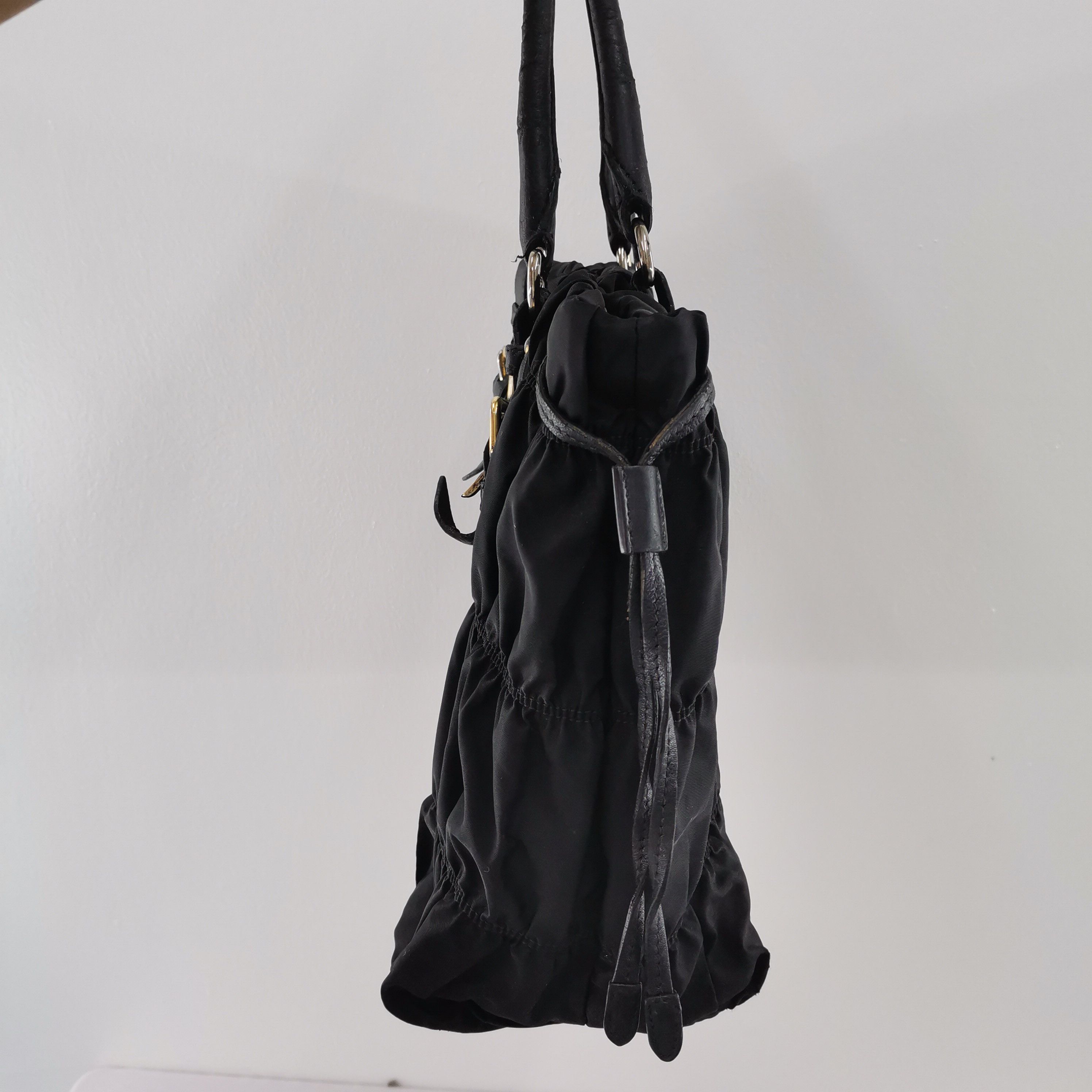 Prada Authentic Prada Hand Bag Size ONE SIZE - 6 Thumbnail