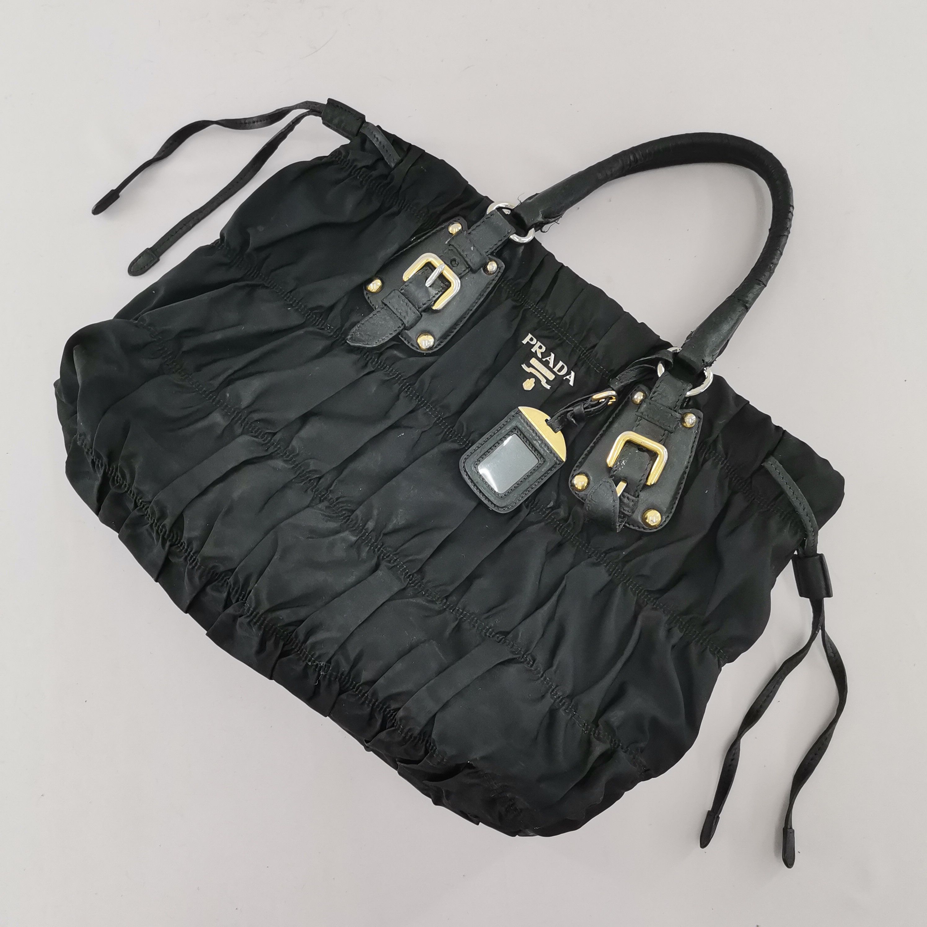 Prada Authentic Prada Hand Bag Size ONE SIZE - 3 Thumbnail
