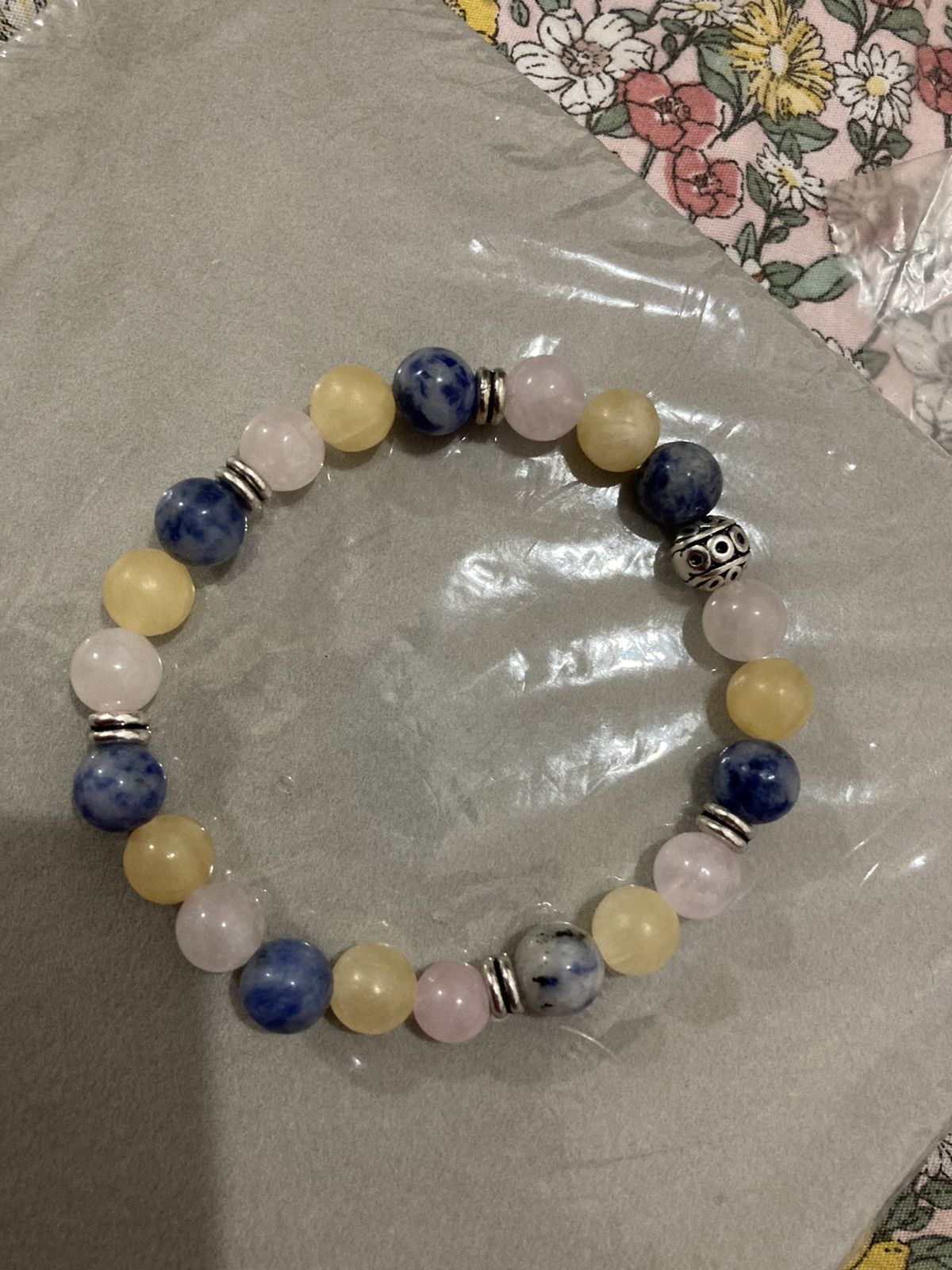 Jewelry SALE Rose Quartz, Sodalite and yellow calcite bracelet Size ONE SIZE - 2 Thumbnail