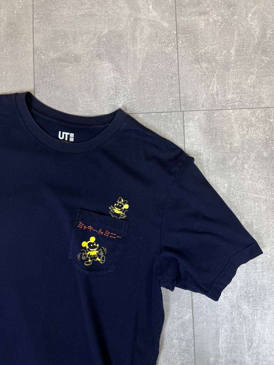 Disney × Uniqlo Men’s Uniqlo x Disney tee Size US M / EU 48-50 / 2 - 4 Thumbnail