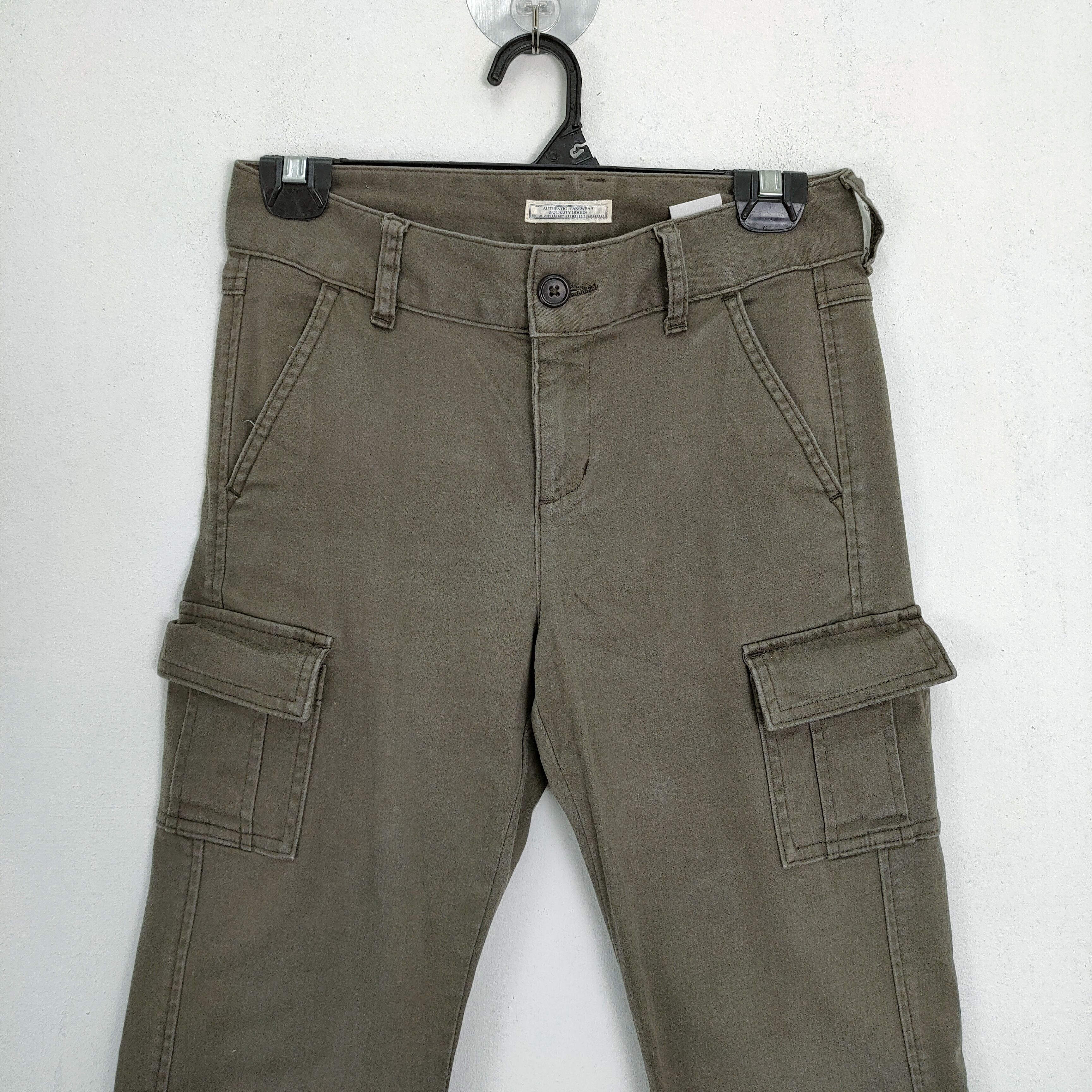 Japanese Brand VINTAGE JAPANESE BRAND CARGO PANTS SKINNY STYLE Size US 26 / EU 42 - 2 Thumbnail