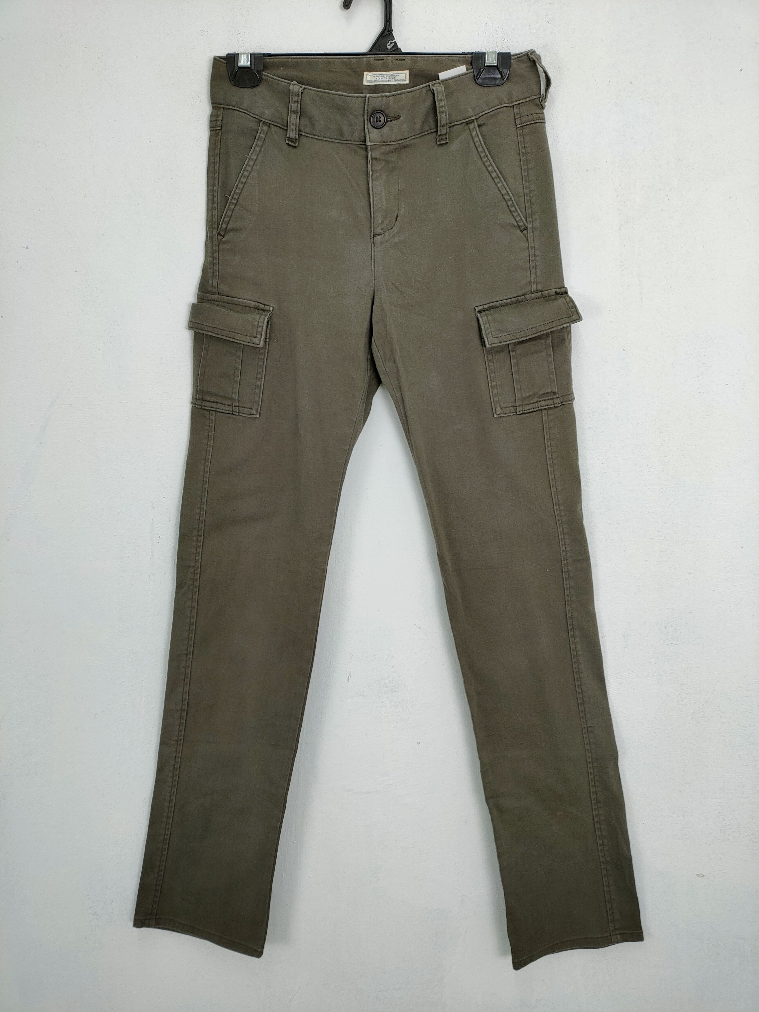 Japanese Brand VINTAGE JAPANESE BRAND CARGO PANTS SKINNY STYLE Size US 26 / EU 42 - 1 Thumbnail