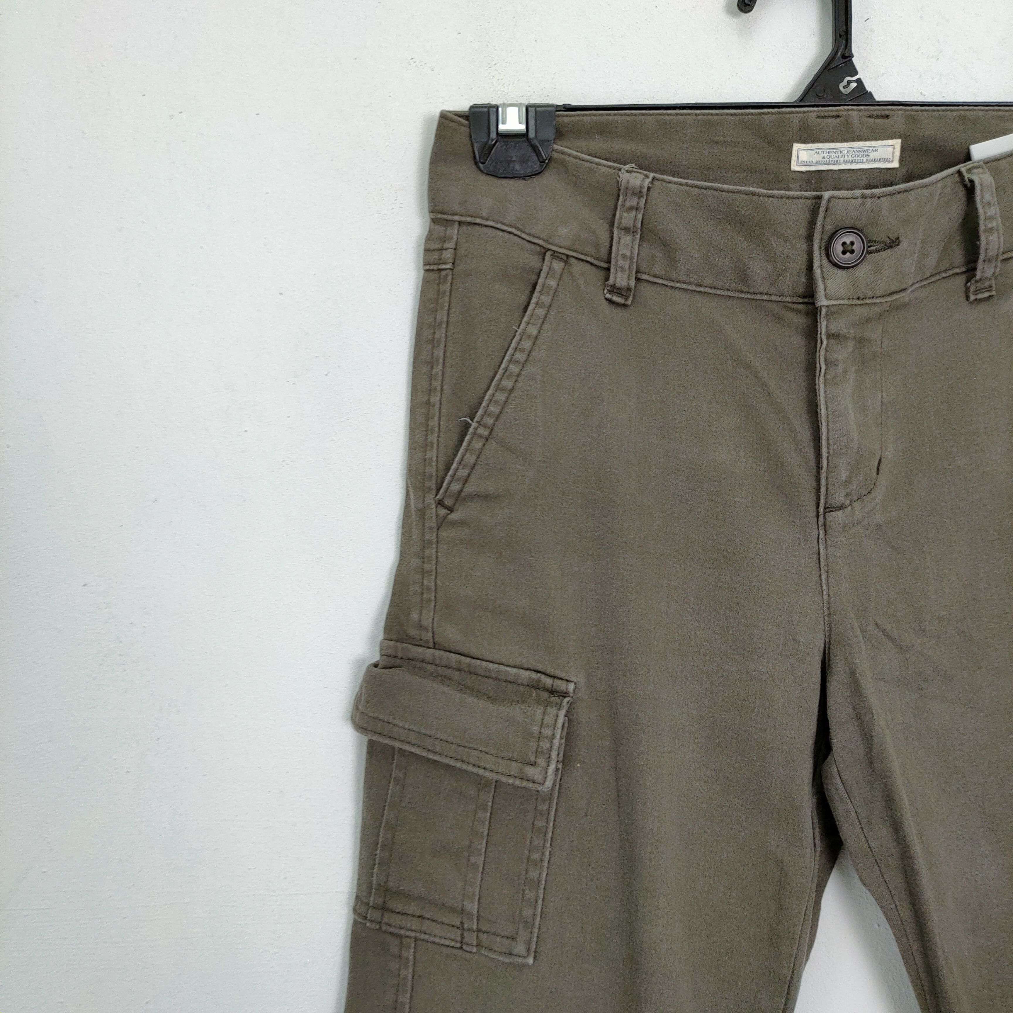 Japanese Brand VINTAGE JAPANESE BRAND CARGO PANTS SKINNY STYLE Size US 26 / EU 42 - 4 Thumbnail