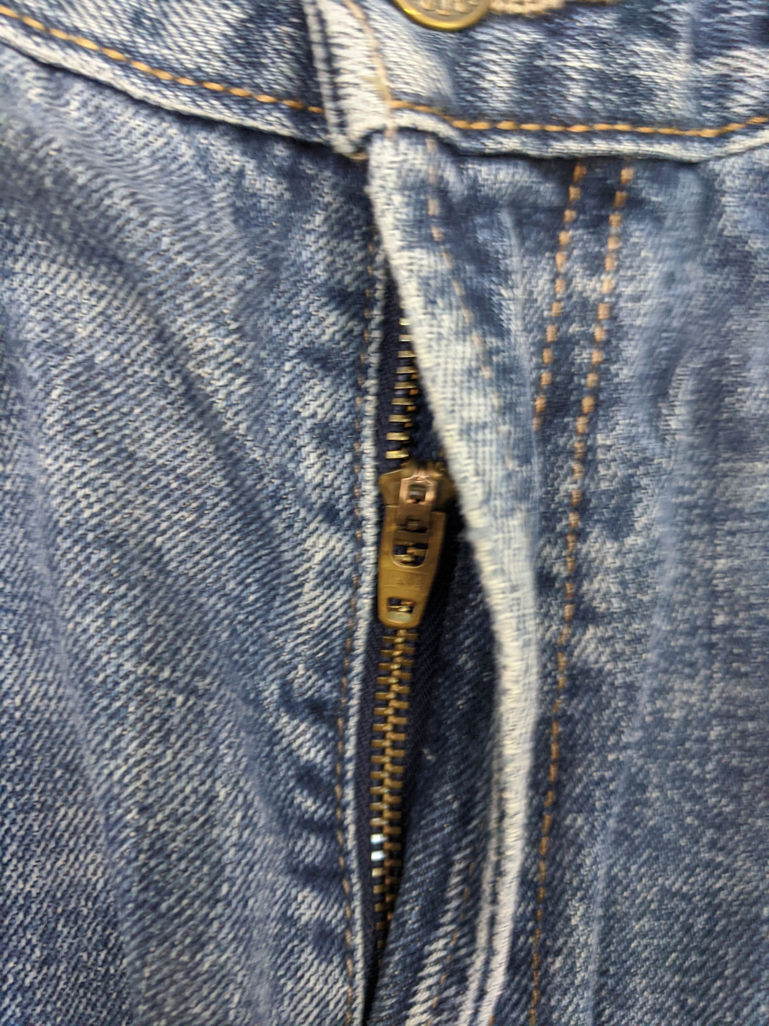 Levi's Vintage Levis 514 Jeans DP0901 Size US 33 - 11 Thumbnail
