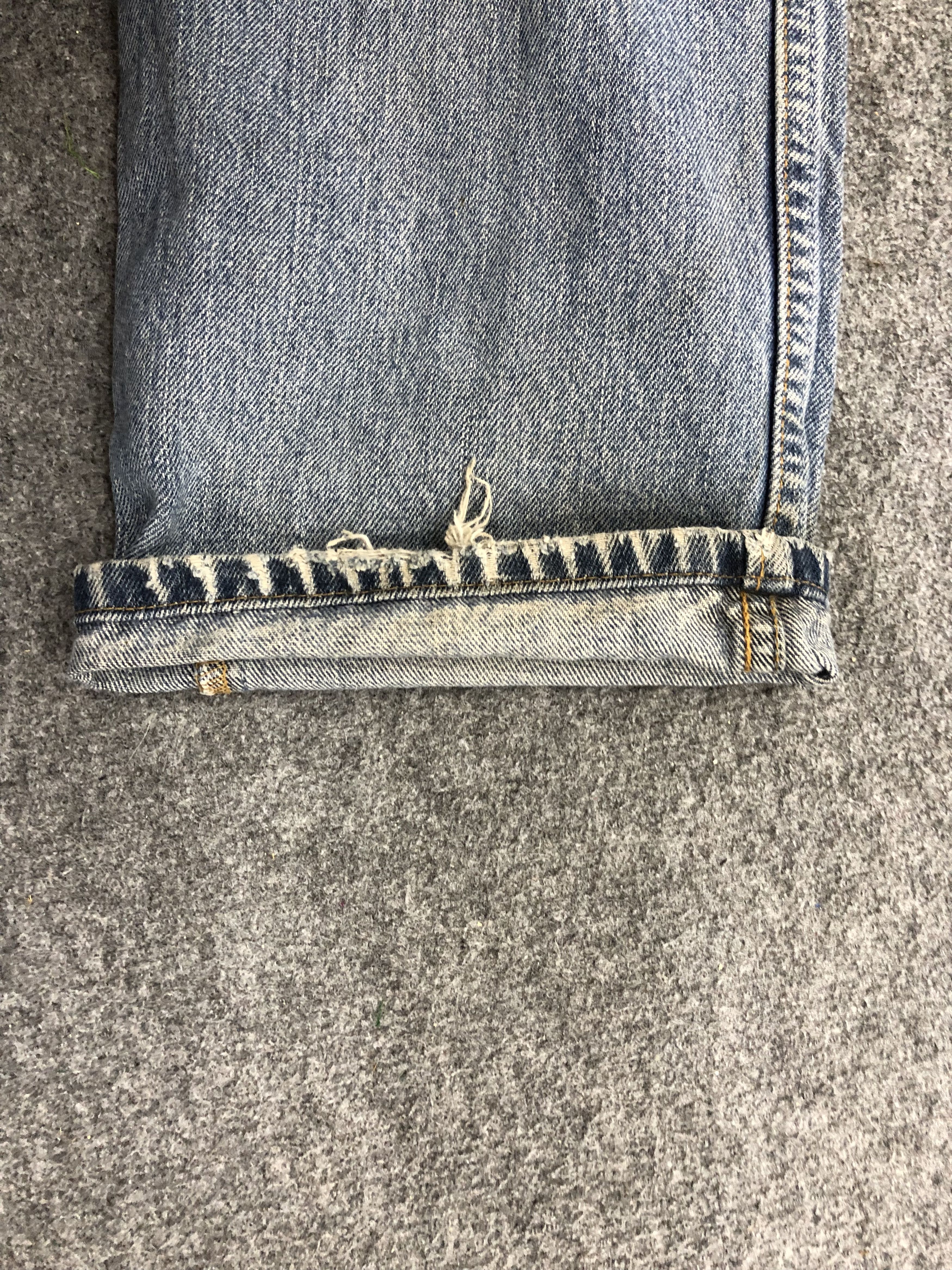 Levi's Vintage Levis 505 Light Wash Jeans DP1295 Size US 33 - 11 Thumbnail