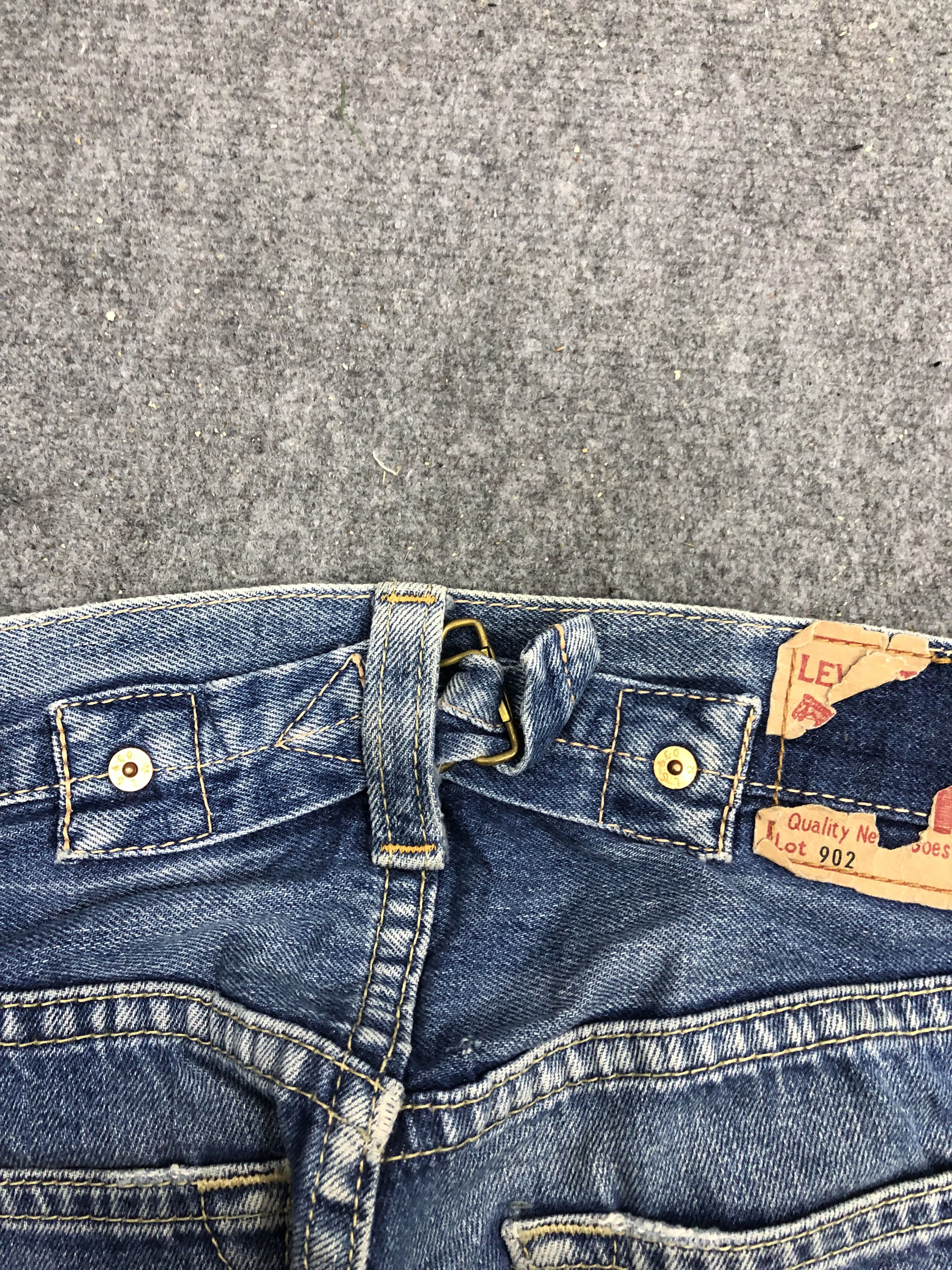 Levi's Vintage Levis 902 Light Wash Jeans DP1261 Size US 33 - 11 Thumbnail