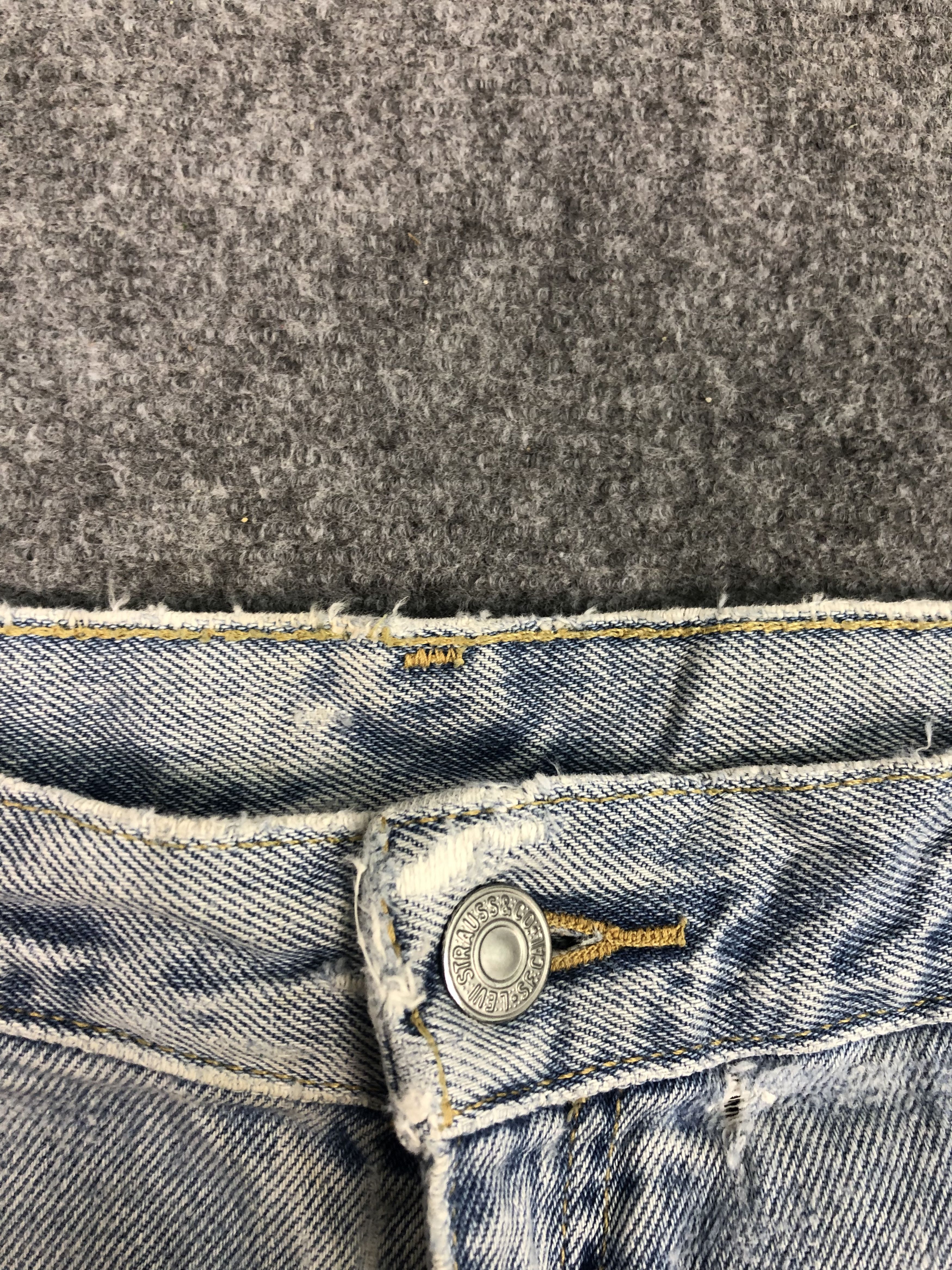 Levi's Vintage 90s Levis 550 Jeans Lightwash DP0517 Size US 33 - 7 Thumbnail