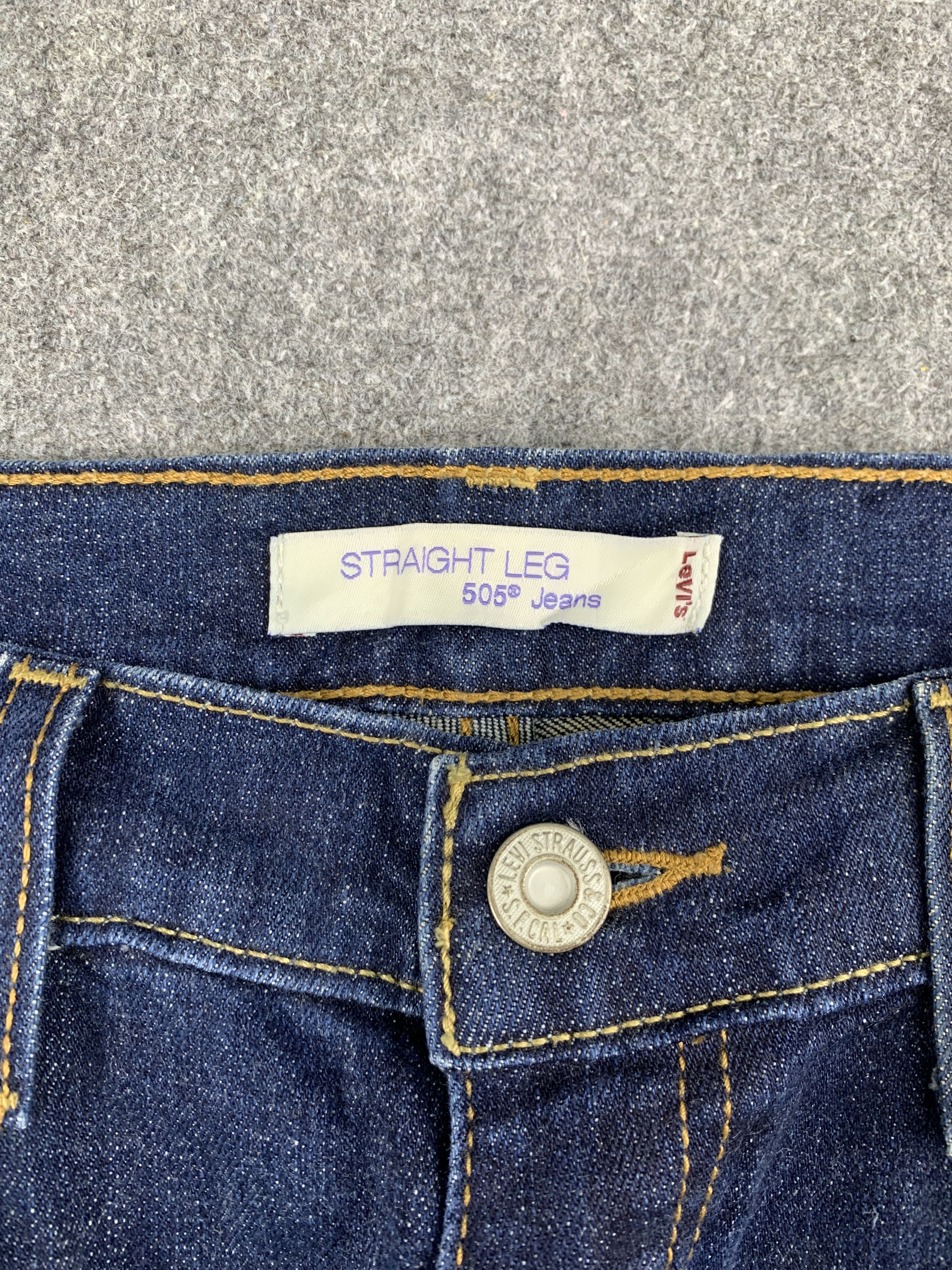 Levi's × Vintage Vintage Levis 505 Blue Denim Jeans DP1869 Size US 33 - 7 Thumbnail
