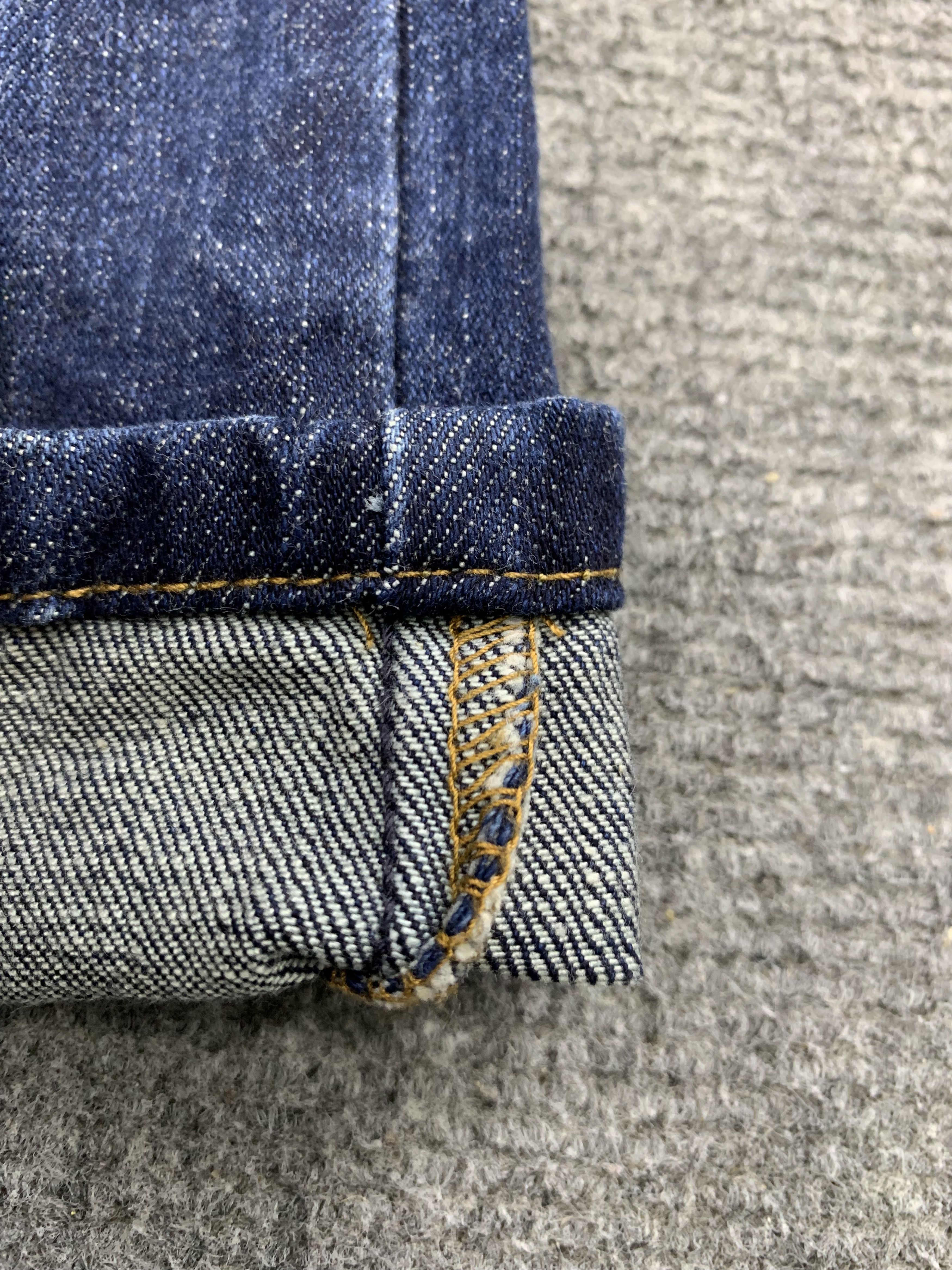 Levi's × Vintage Vintage Levis 505 Blue Denim Jeans DP1869 Size US 33 - 10 Thumbnail