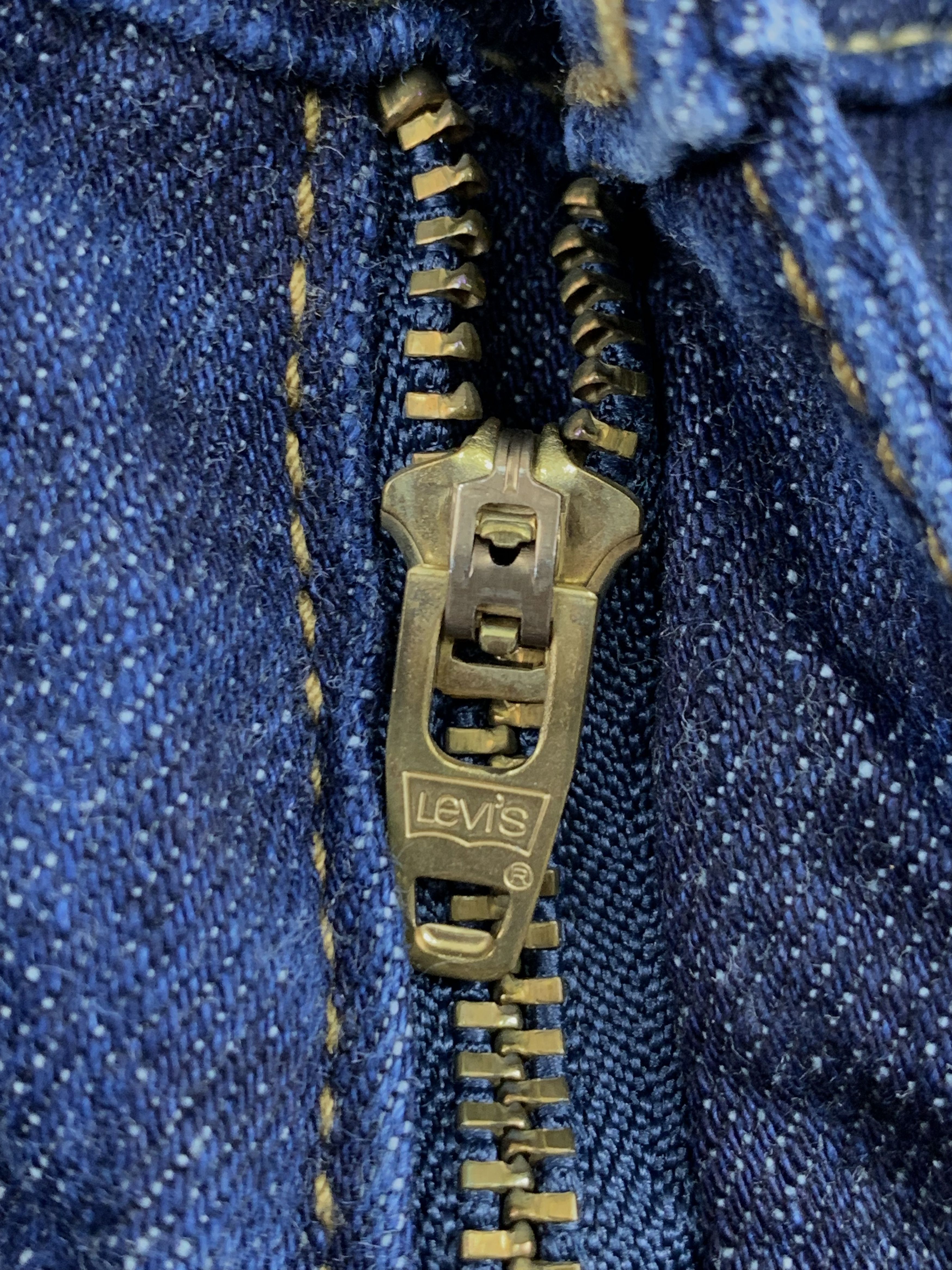 Levi's × Vintage Vintage Levis 505 Blue Denim Jeans DP1869 Size US 33 - 11 Thumbnail