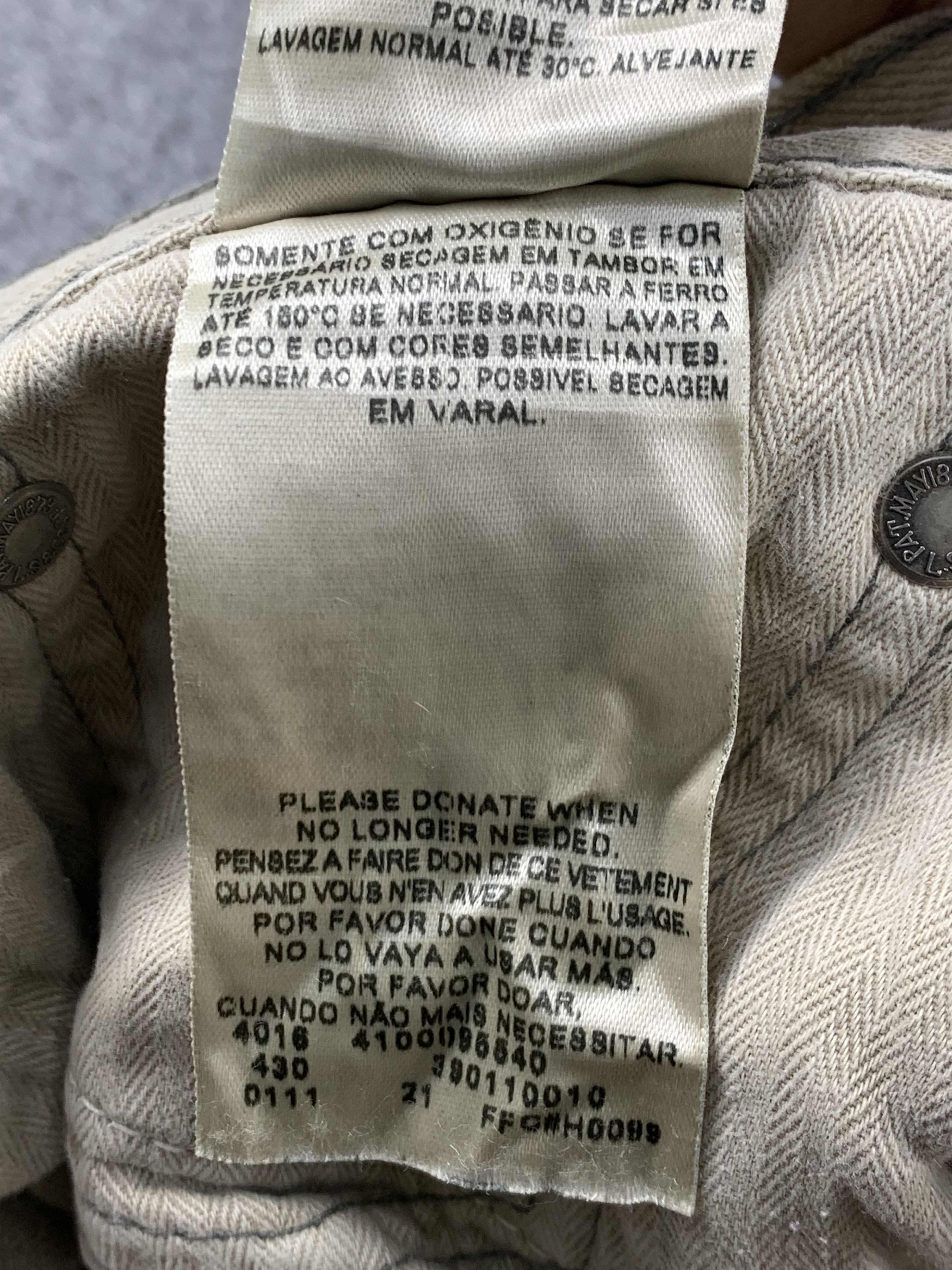 Levi's Vintage Levis Faded Jeans DP2033 Size US 33 - 8 Thumbnail