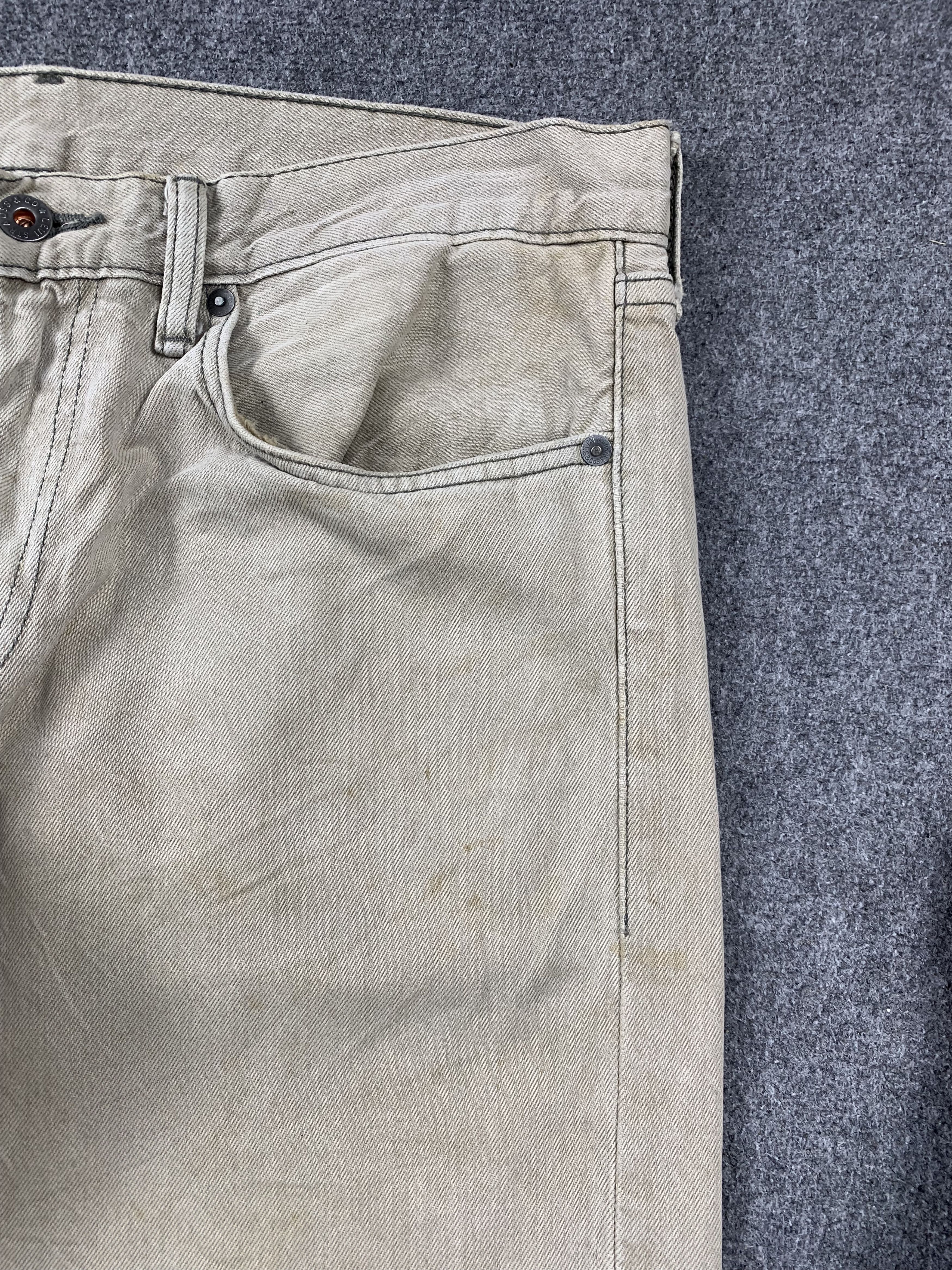 Levi's Vintage Levis Faded Jeans DP2033 Size US 33 - 14 Thumbnail