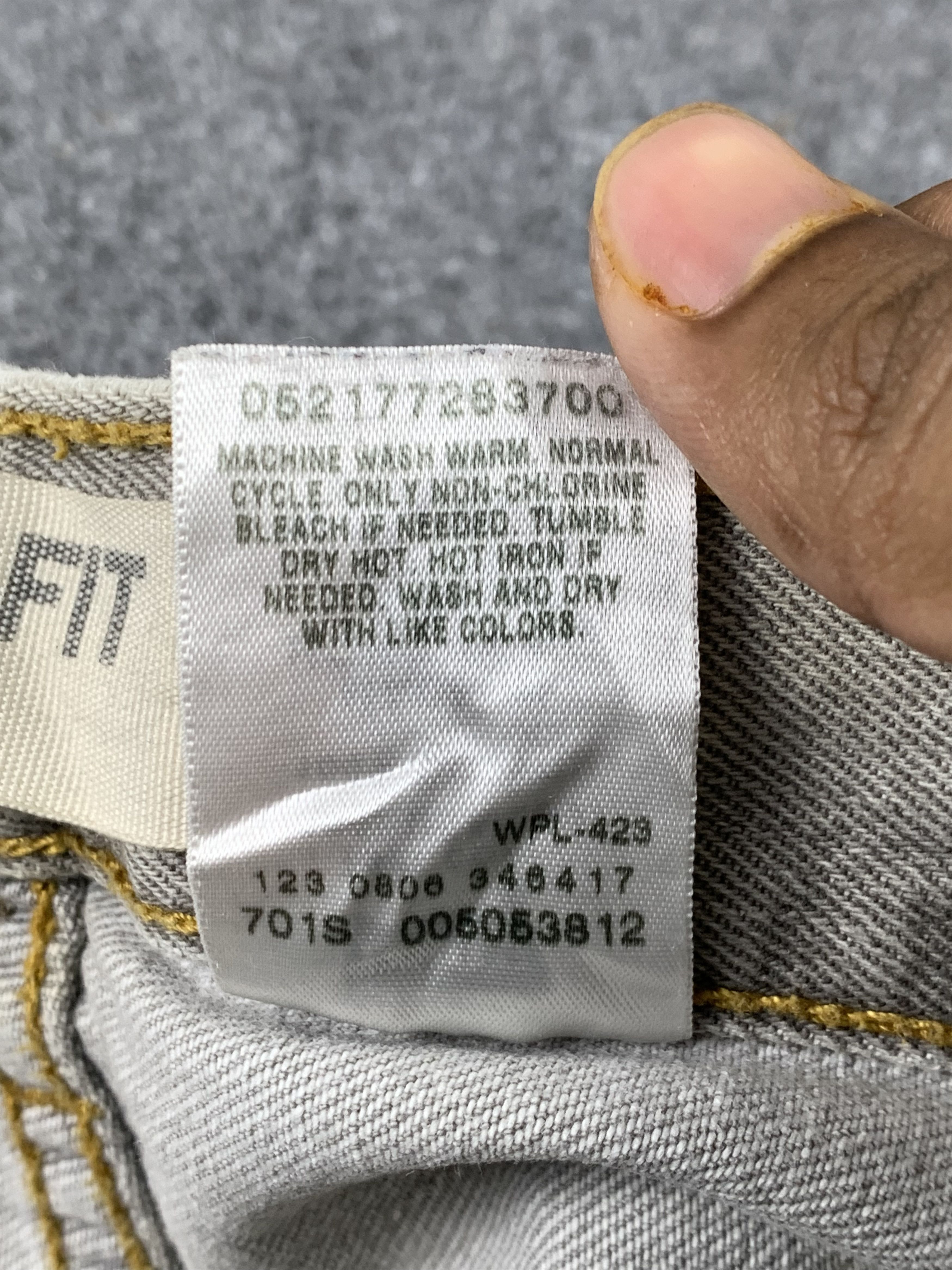 Levi's Vintage Levis 505 Faded Black Jeans DP2034 Size US 33 - 8 Thumbnail