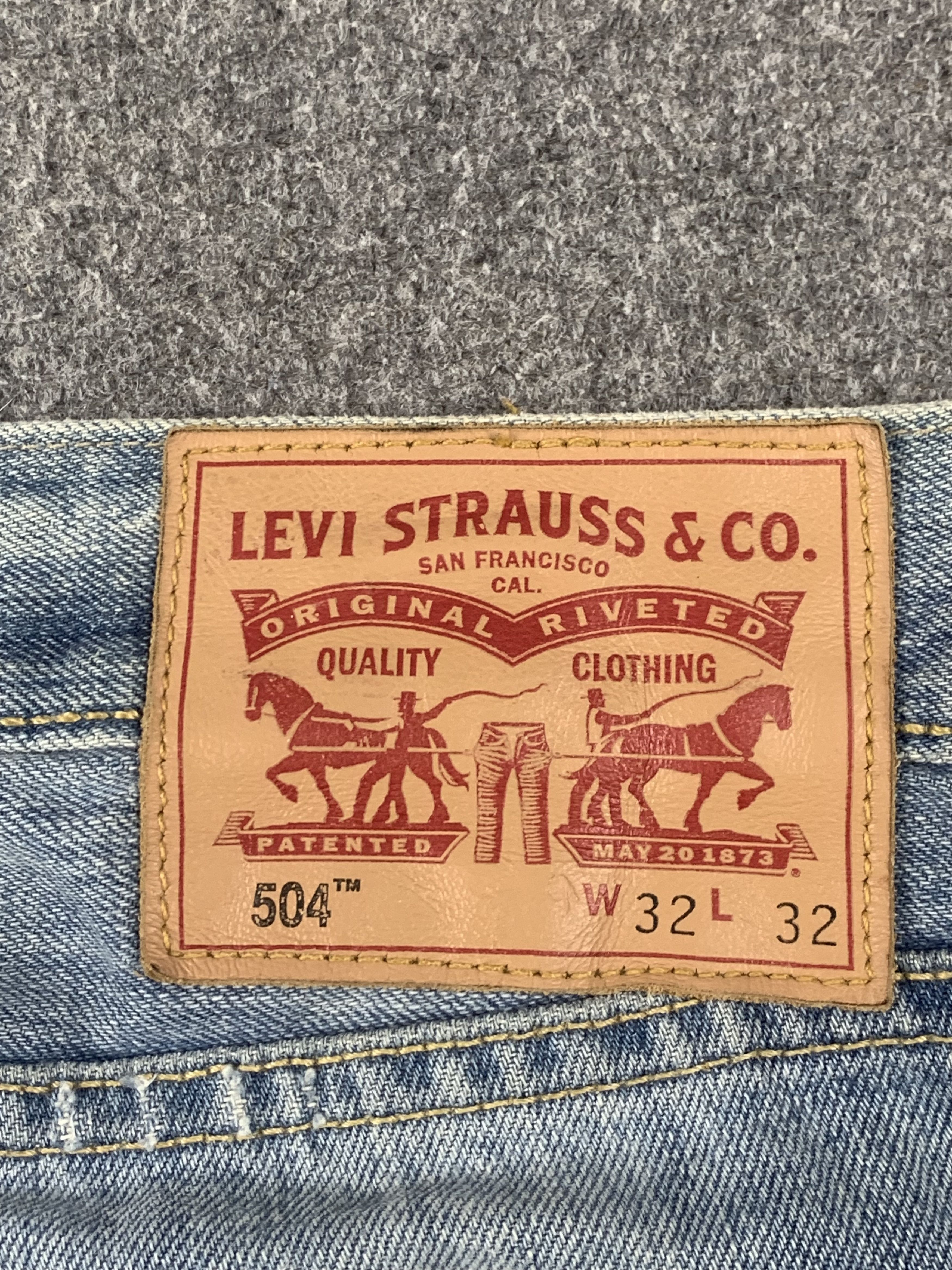 Levi's Vintage Levis 504 Light Wash Jeans DP2041 Size US 33 - 5 Thumbnail
