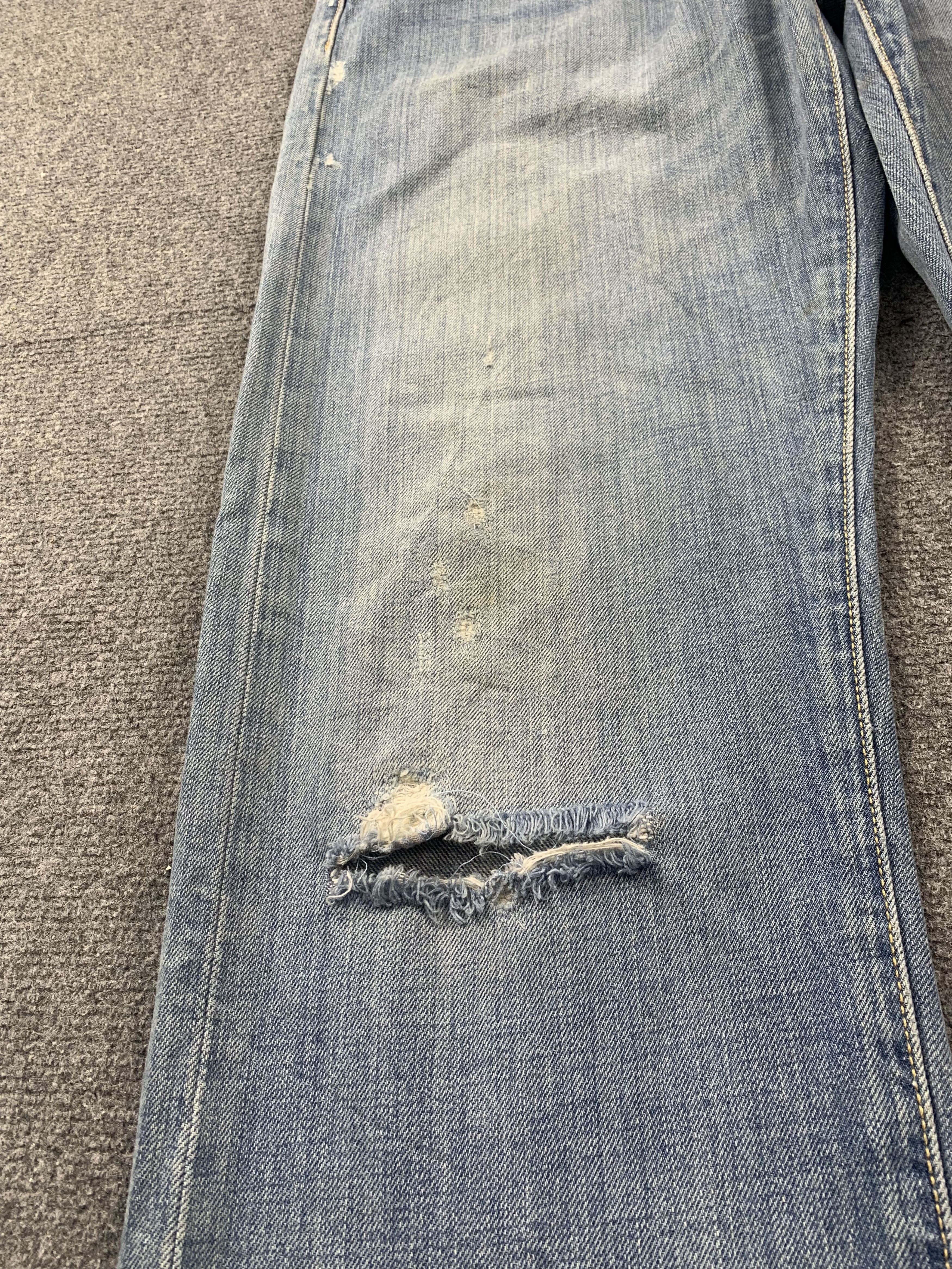 Levi's Vintage Levis 504 Light Wash Jeans DP2041 Size US 33 - 14 Thumbnail