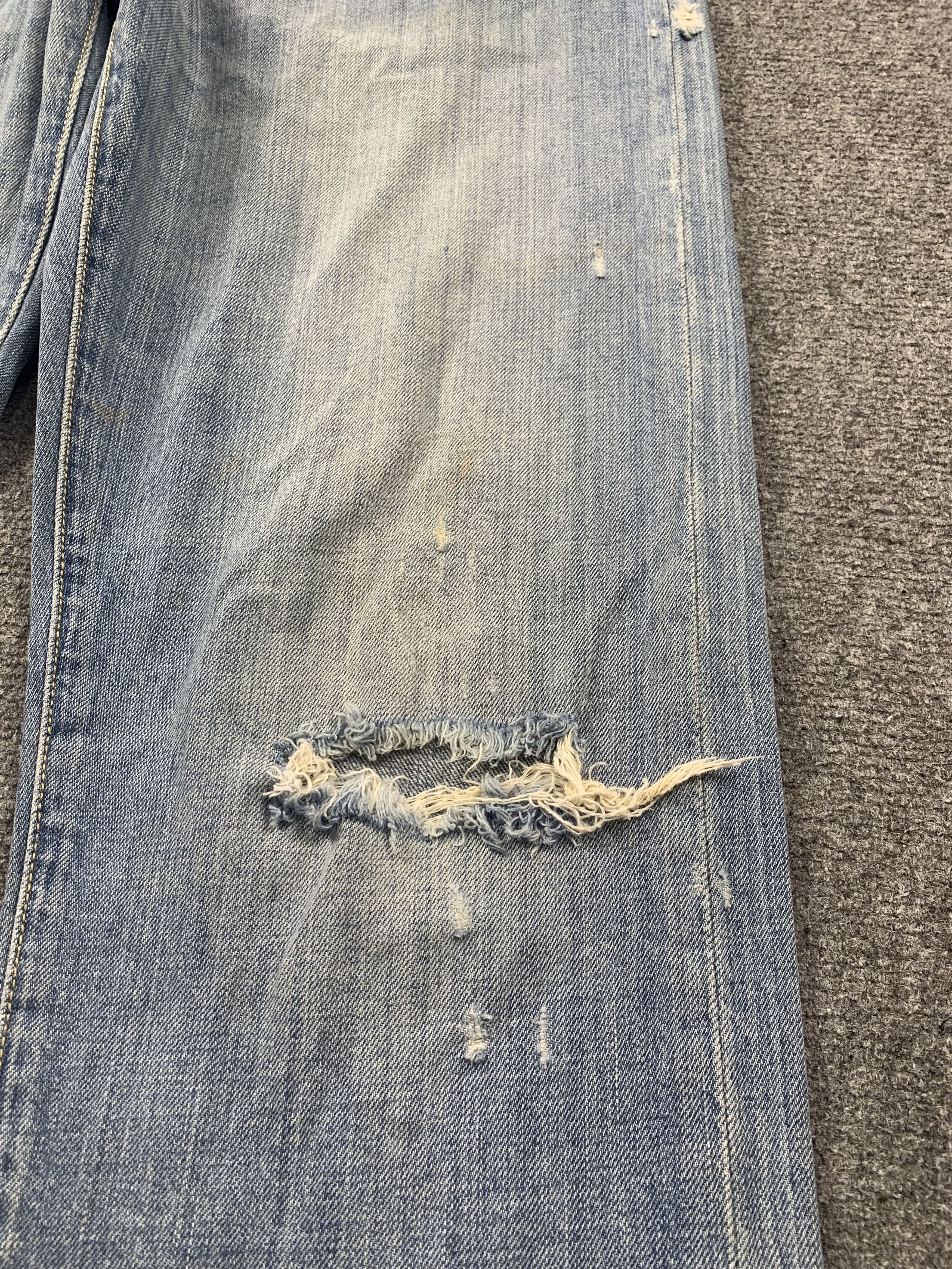 Levi's Vintage Levis 504 Light Wash Jeans DP2041 Size US 33 - 13 Thumbnail