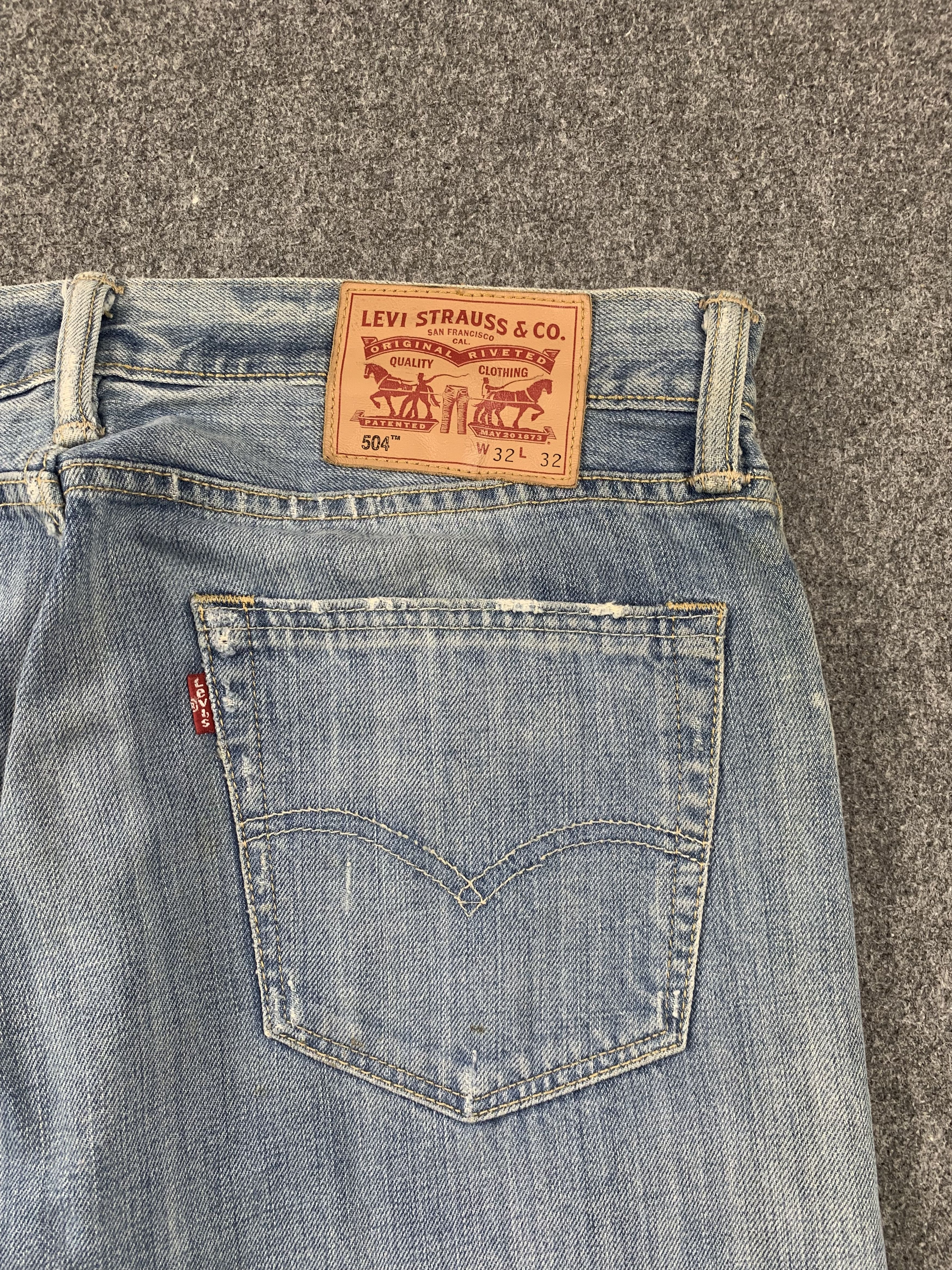 Levi's Vintage Levis 504 Light Wash Jeans DP2041 Size US 33 - 19 Thumbnail