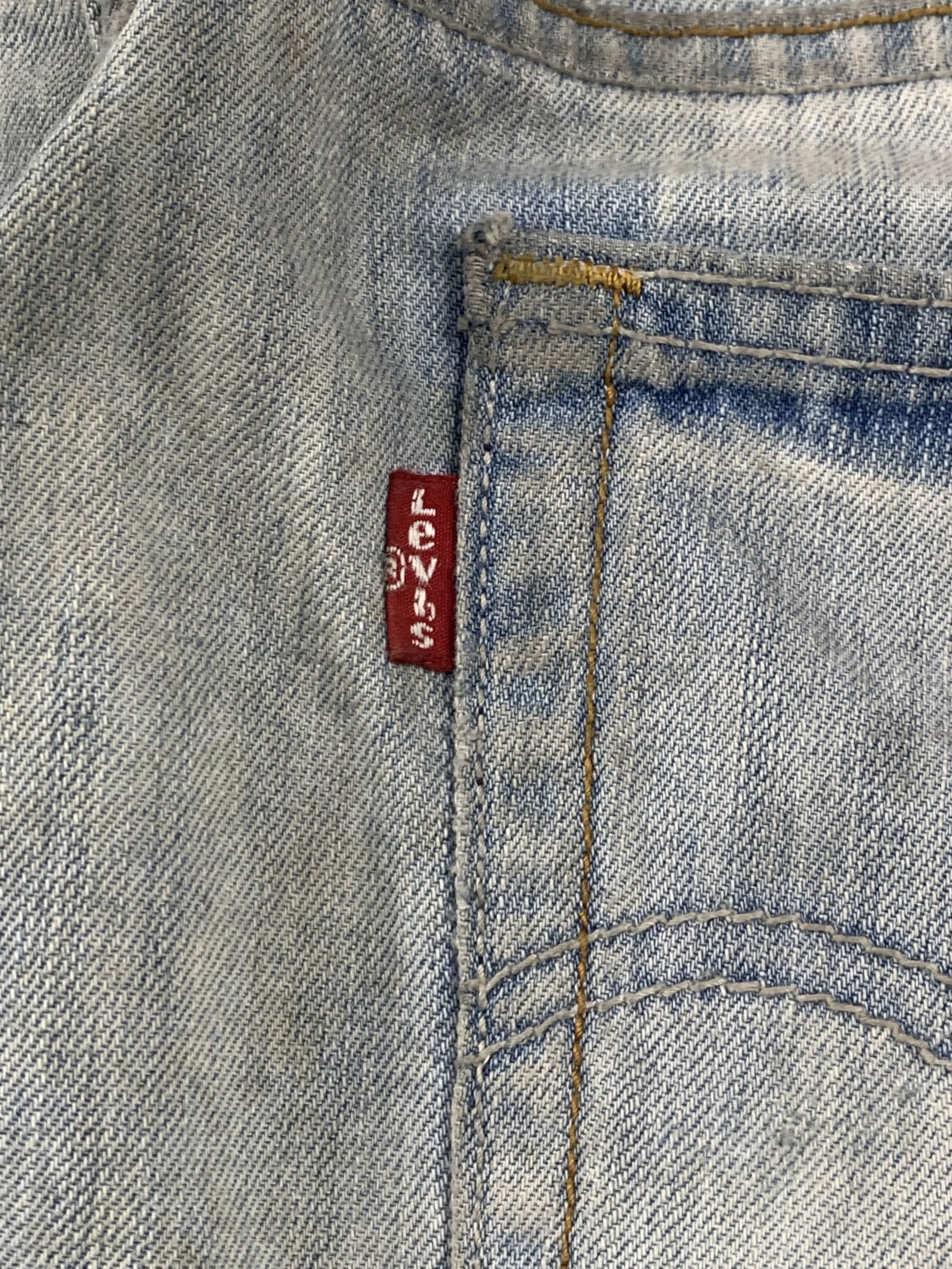 Levi's Vintage Levis 514 Light Wash Jeans DP2042 Size US 33 - 7 Thumbnail