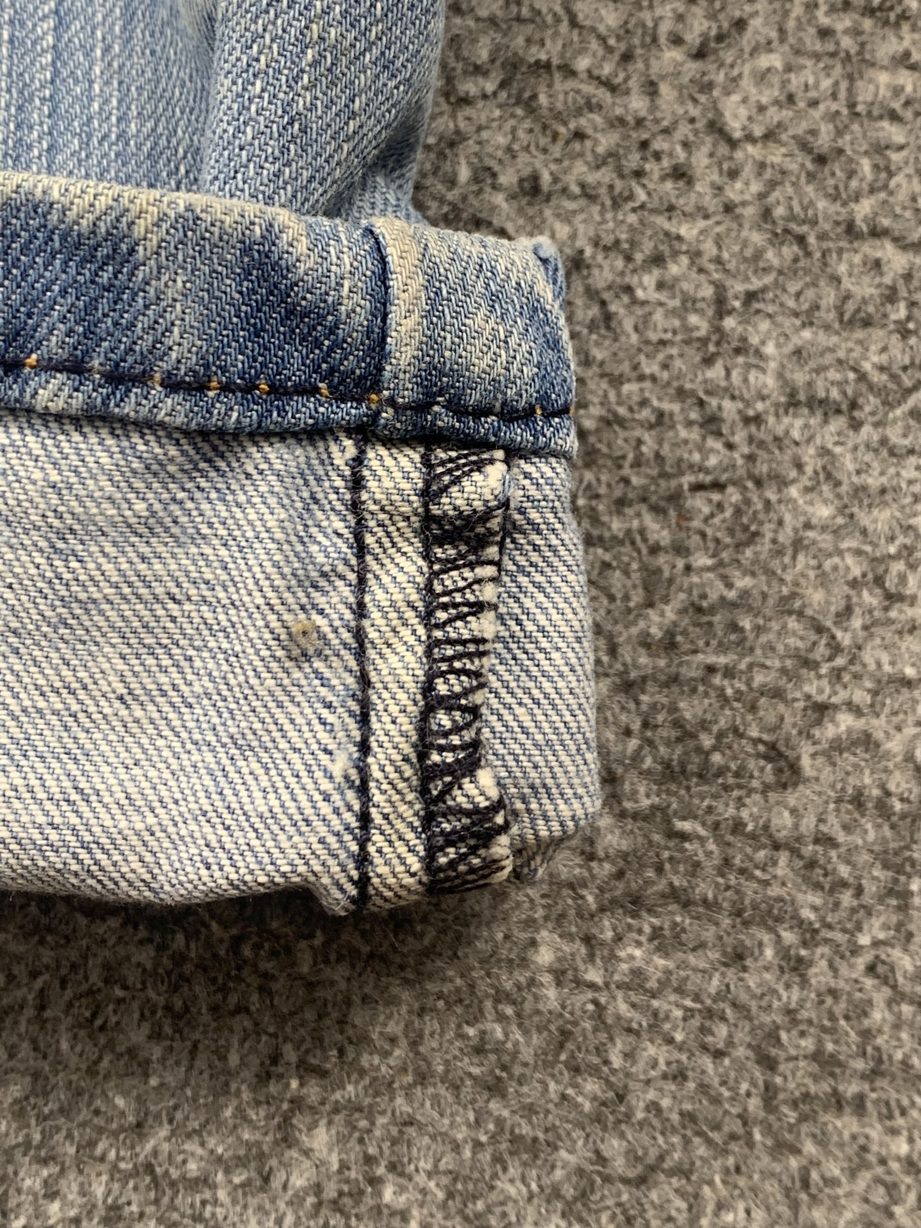 Levi's Vintage Levis 514 Light Wash Jeans DP2042 Size US 33 - 13 Thumbnail