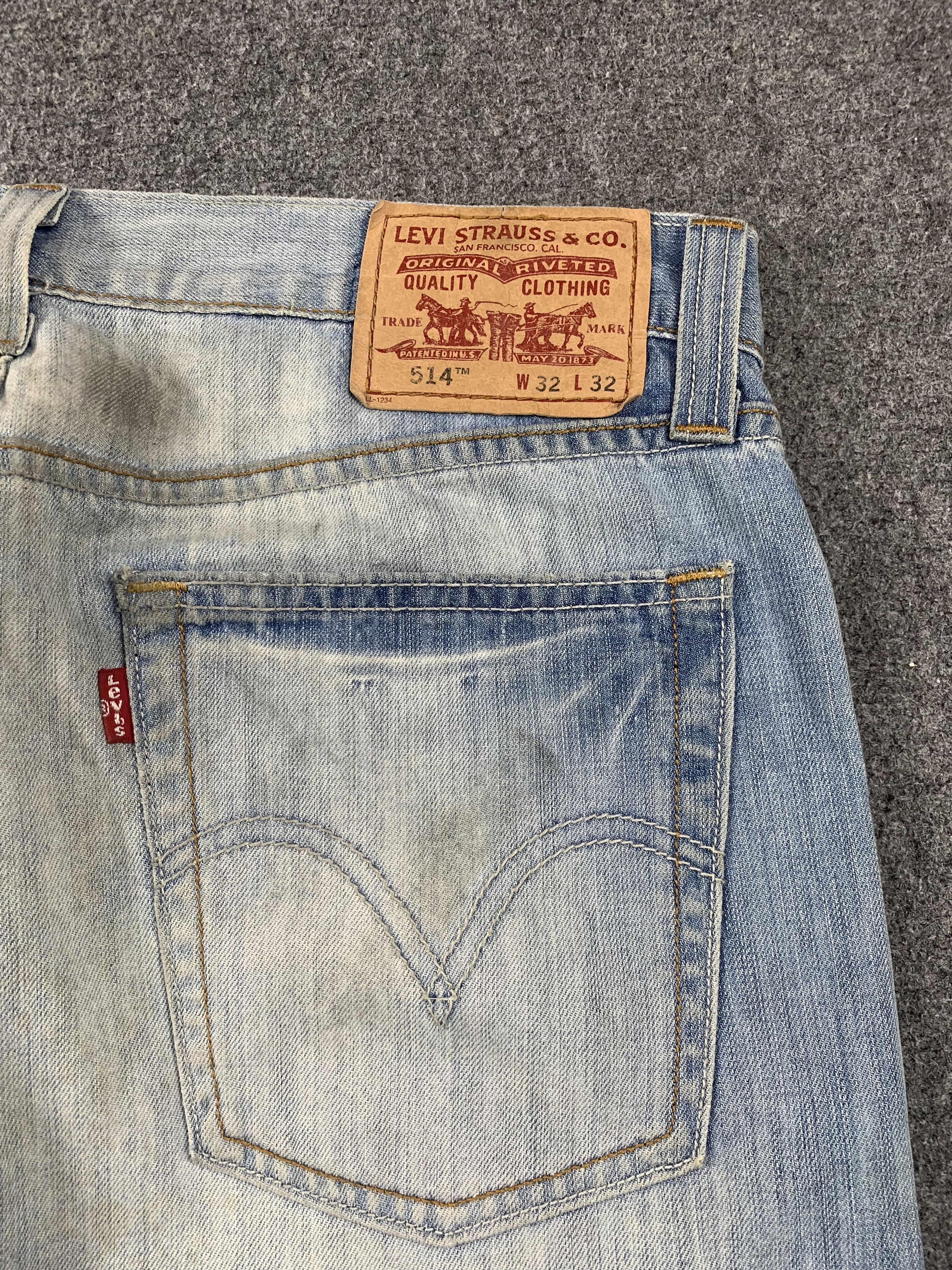 Levi's Vintage Levis 514 Light Wash Jeans DP2042 Size US 33 - 21 Thumbnail