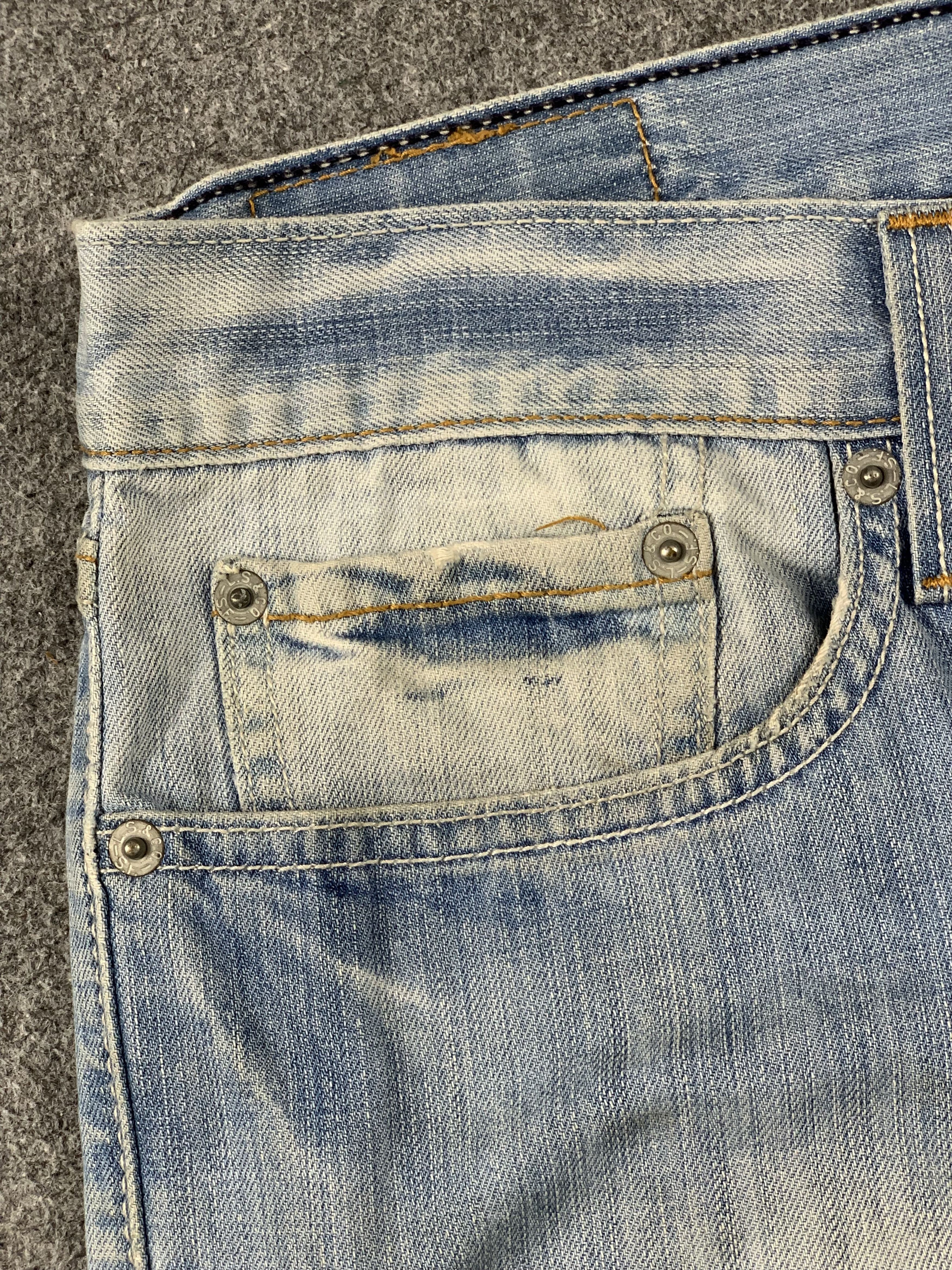 Levi's Vintage Levis 514 Light Wash Jeans DP2042 Size US 33 - 15 Thumbnail
