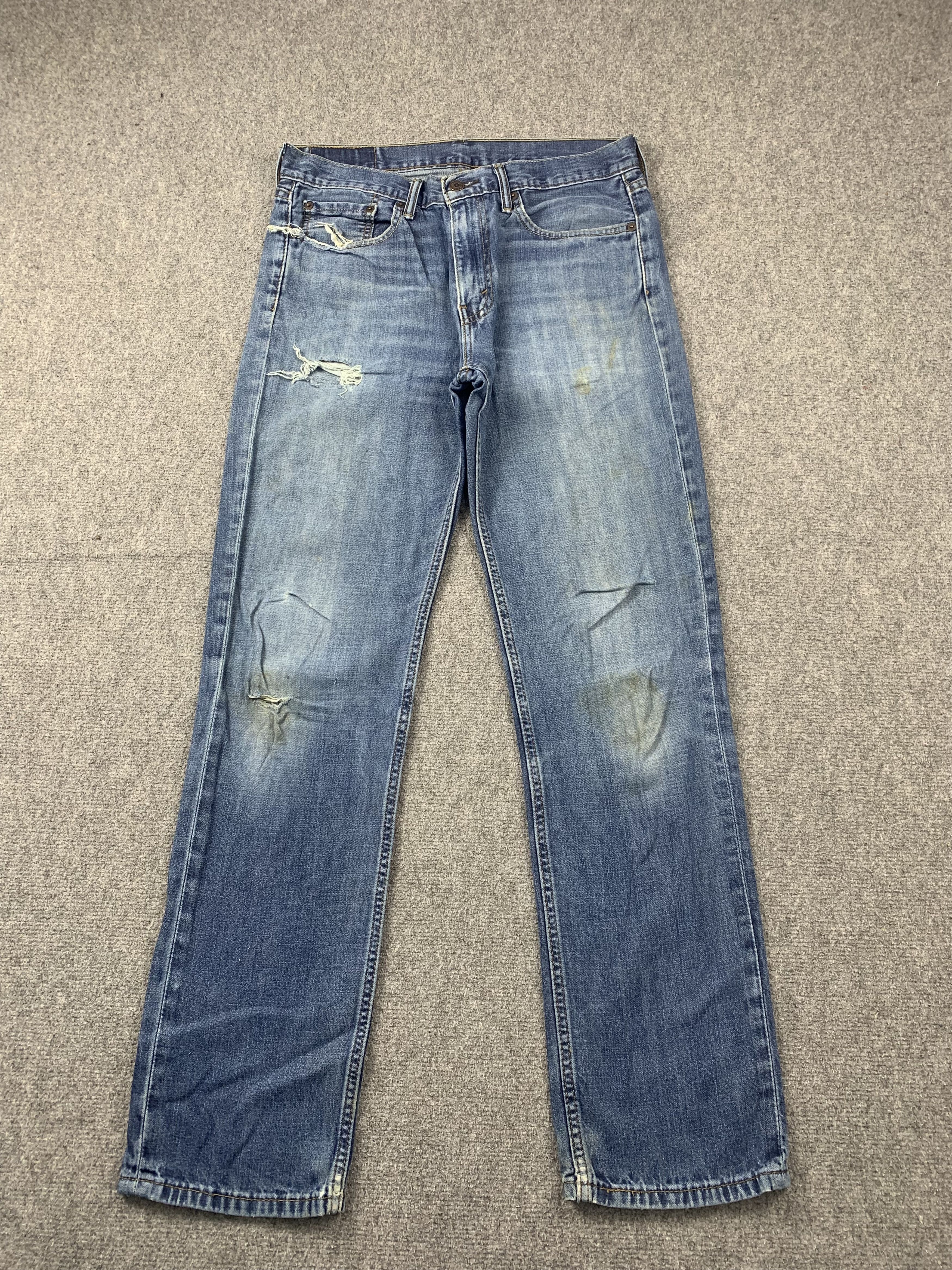 image of Levis 514 Faded Blue Jeans in Blue Denim, Men's (Size 33)