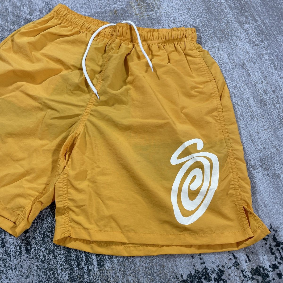 Stussy STUSSY CURL S LOGO BEACHSHORT M" Size US 32 / EU 48 - 2 Thumbnail