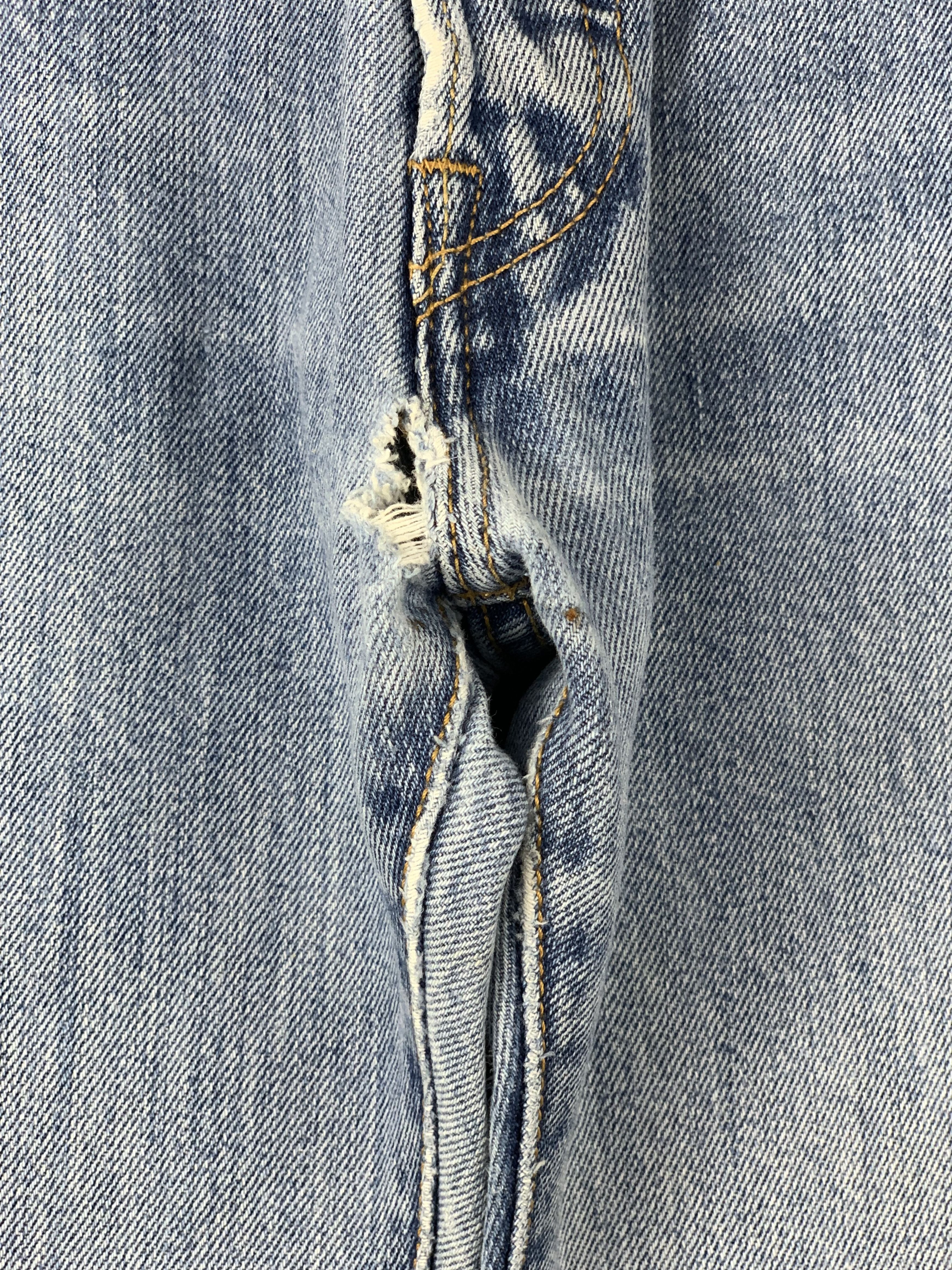 Levi's Vintage Levis 501 Light Wash Jeans DP2127 Size US 31 - 4 Thumbnail