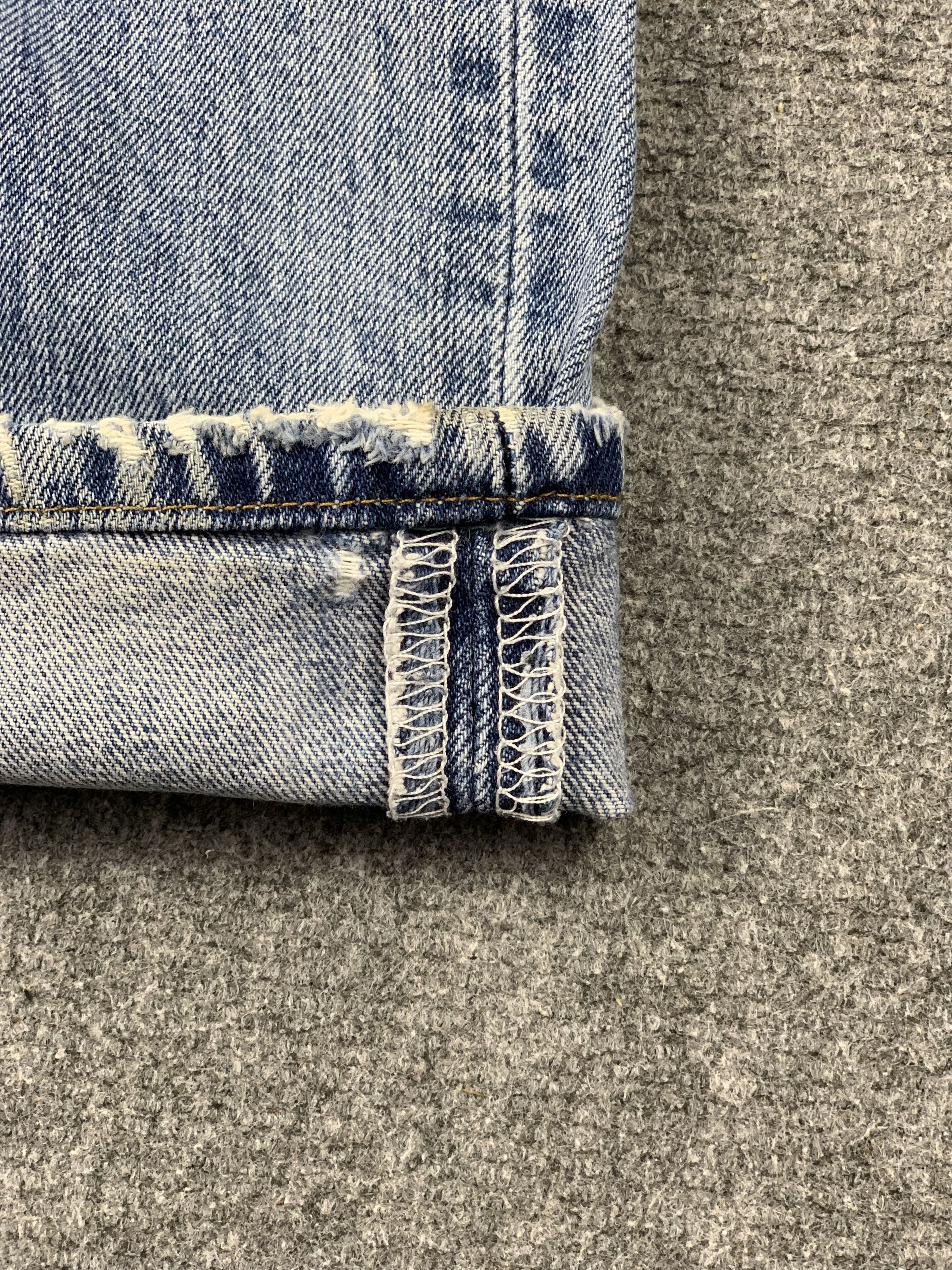 Levi's Vintage Levis 501 Light Wash Jeans DP2127 Size US 31 - 7 Thumbnail