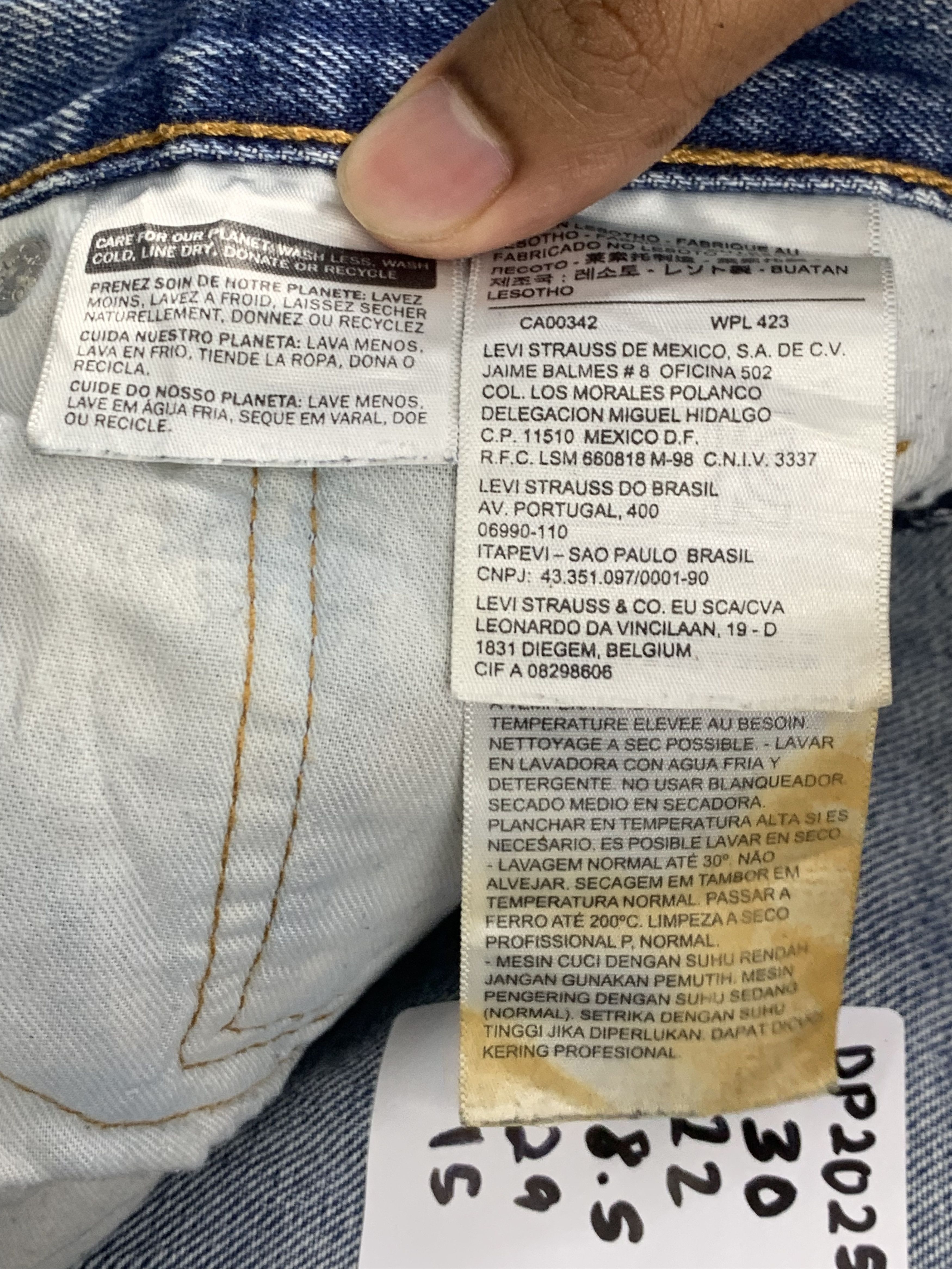 Levi's × Vintage Vintage Levis 505 Faded Blue Jeans Size US 30 / EU 46 - 8 Thumbnail