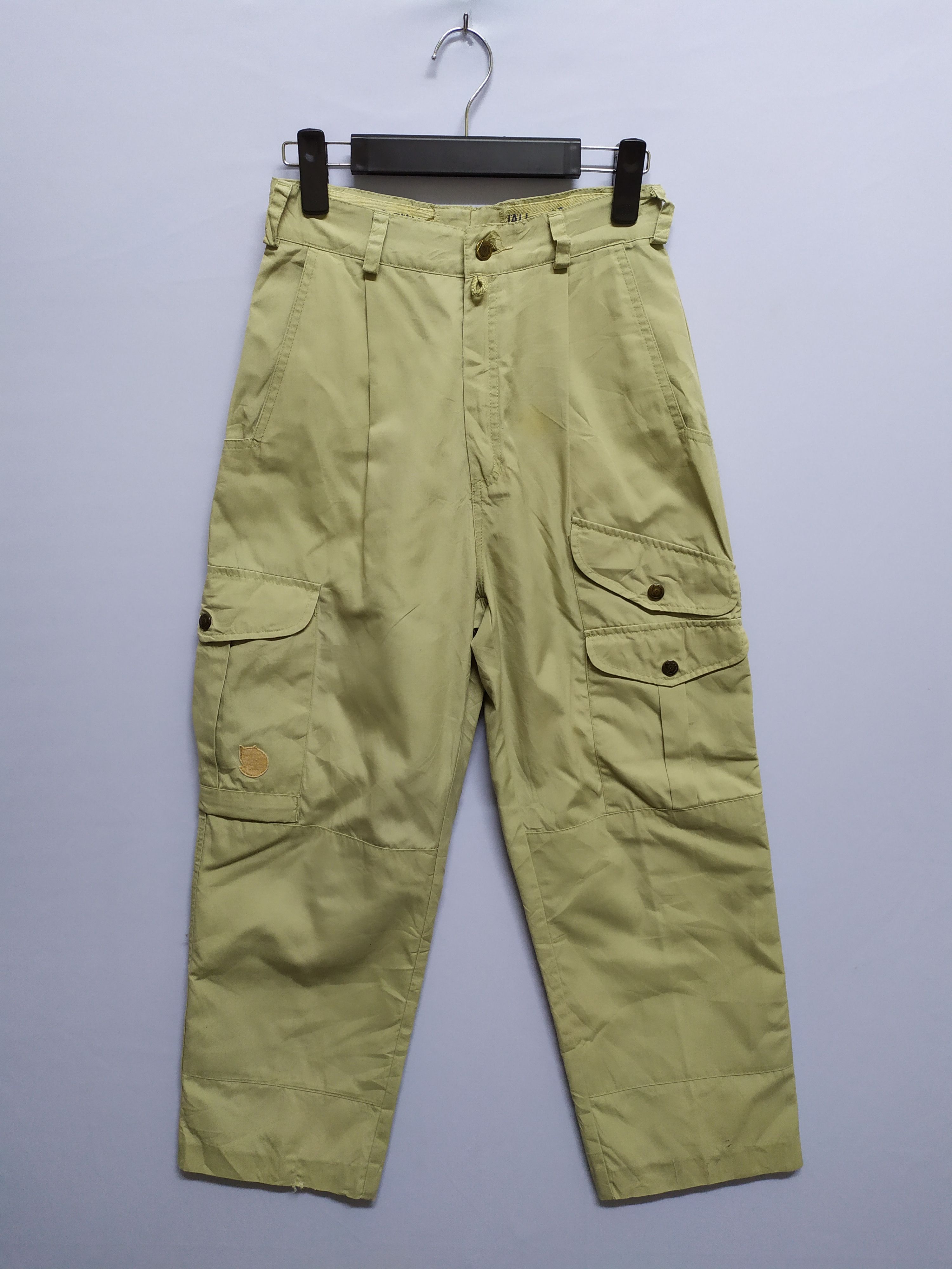 image of Fjallraven Baggy Cargo Pants Multipocket Tactical in Soft Colour, Men's (Size 26)