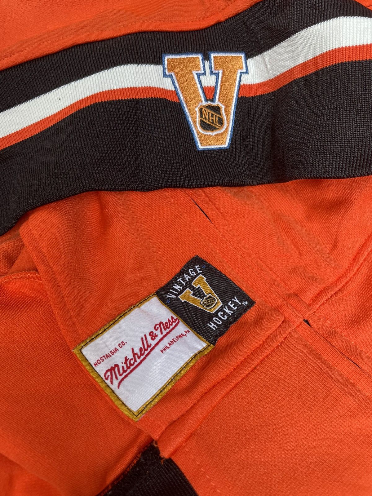Mitchell & Ness Philadelphia Flyers Mitchell & Ness NHL Traning Jacket Size US XL / EU 56 / 4 - 10 Thumbnail
