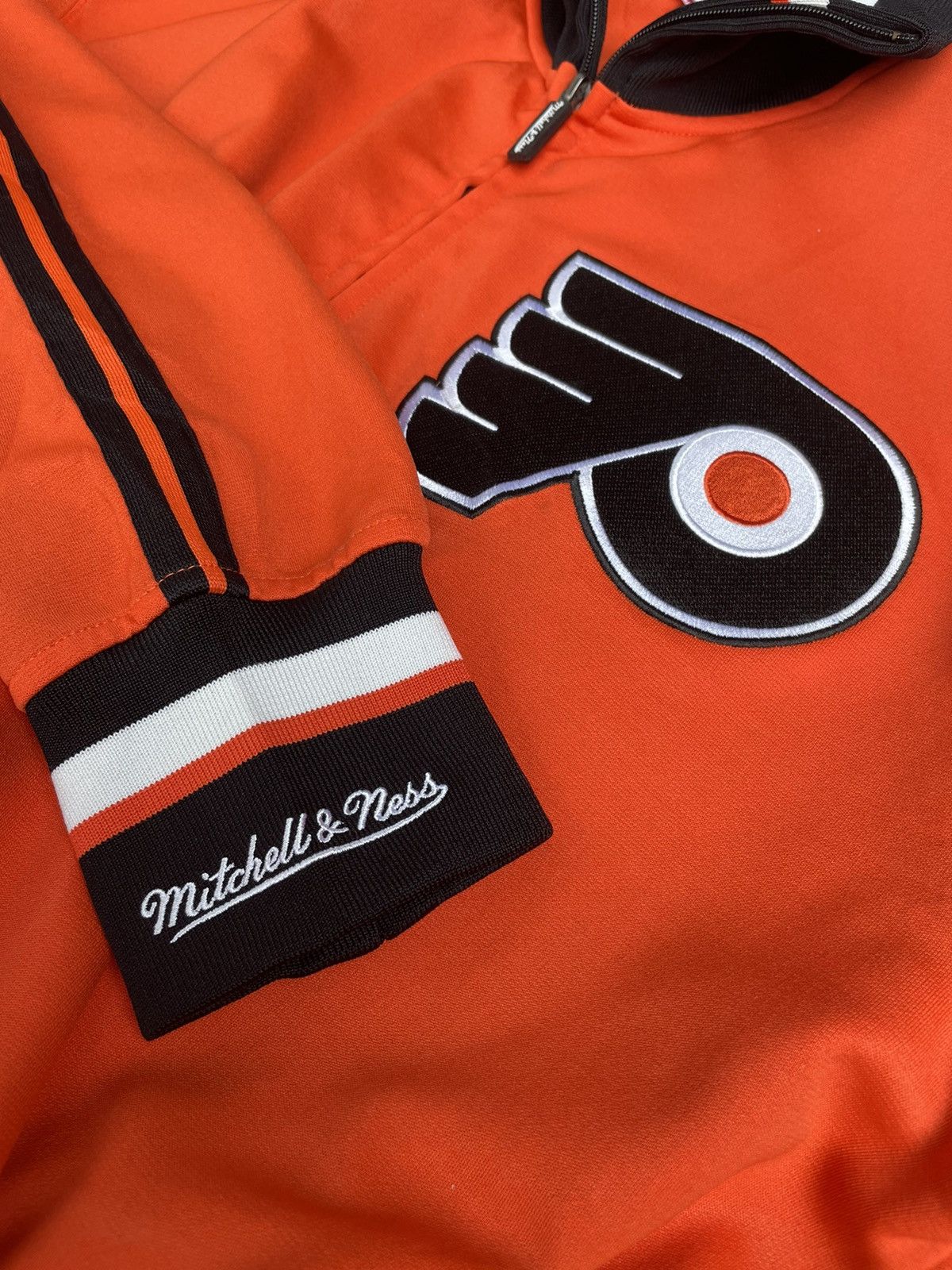 Mitchell & Ness Philadelphia Flyers Mitchell & Ness NHL Traning Jacket Size US XL / EU 56 / 4 - 8 Thumbnail