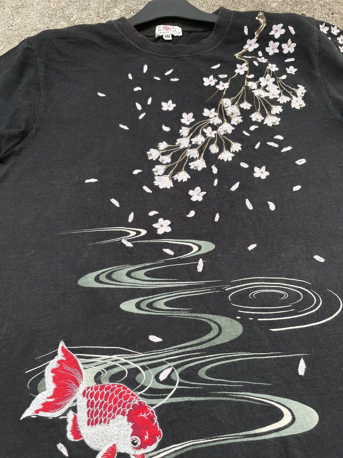 Japanese Brand Japanesse Traditional Gold Fish Emboiderey Tshirt Size US M / EU 48-50 / 2 - 14 Thumbnail