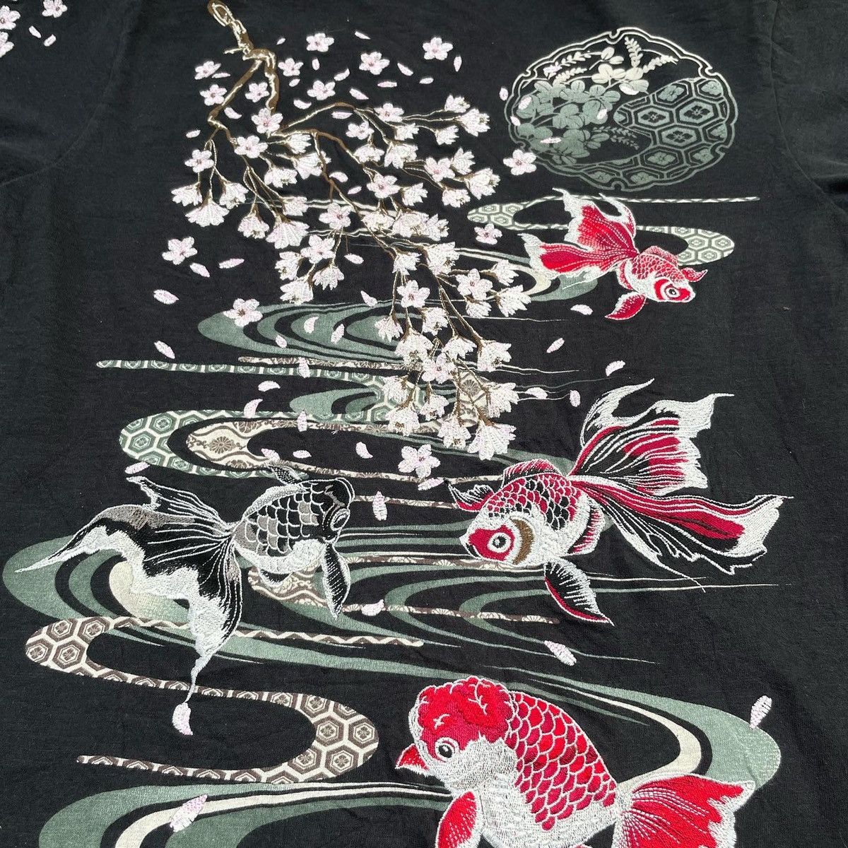 Japanese Brand Japanesse Traditional Gold Fish Emboiderey Tshirt Size US M / EU 48-50 / 2 - 9 Thumbnail