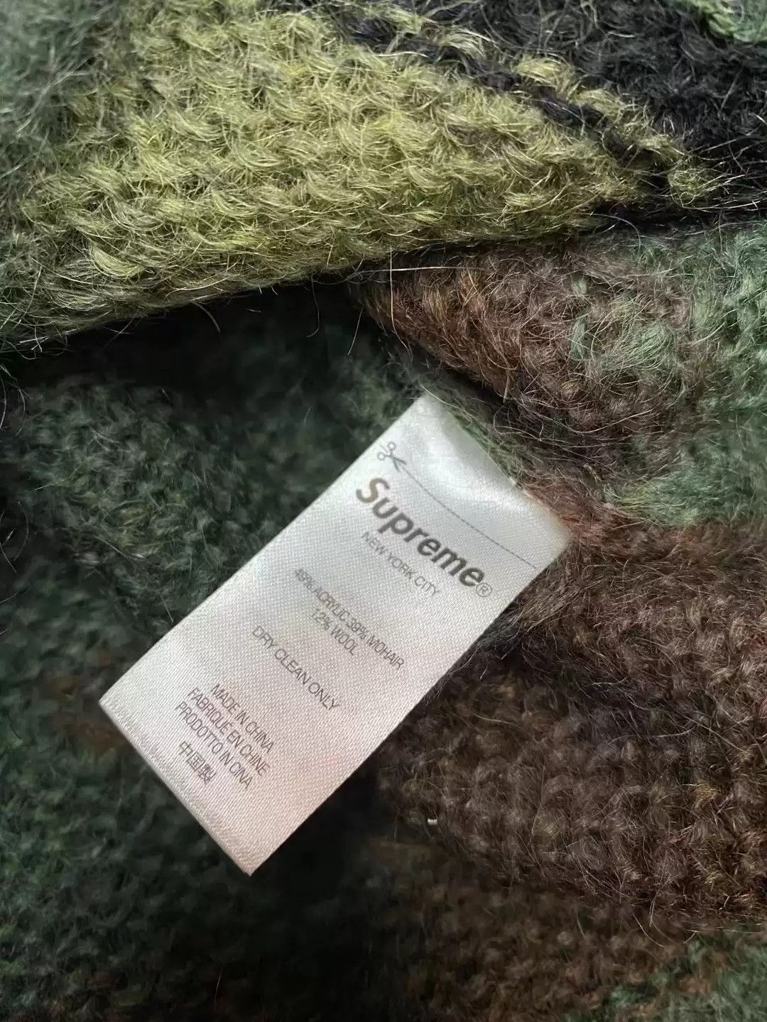 Junya Watanabe Junya Watanabe X Supreme Brushed Camo Sweater Size L Size US L / EU 52-54 / 3 - 5 Thumbnail