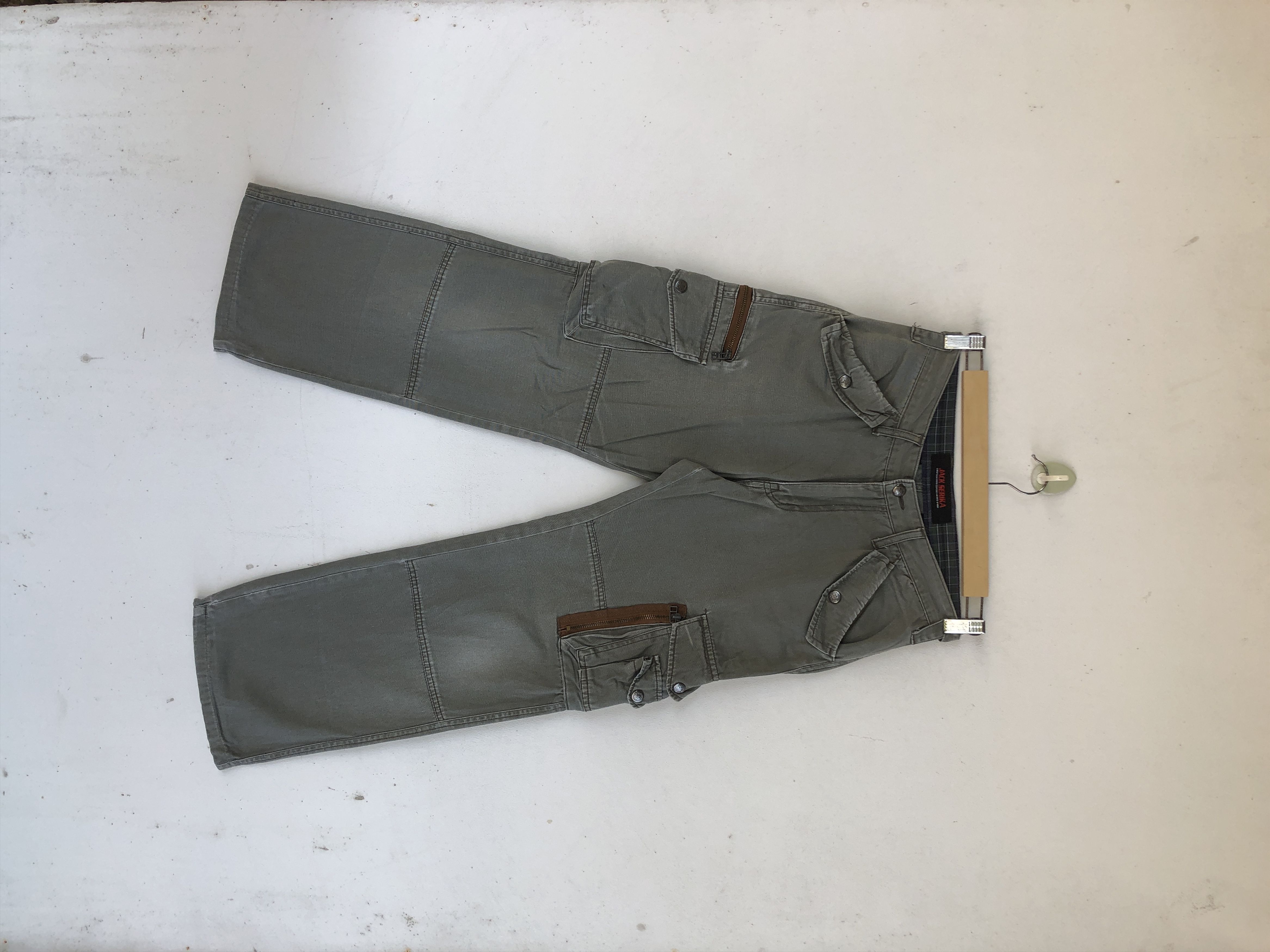 Japanese Brand × Vintage Vintage Japanese Cargo Pants Multi Pocket Utility Trousers Size 28" / US 6 / IT 42 - 1 Thumbnail