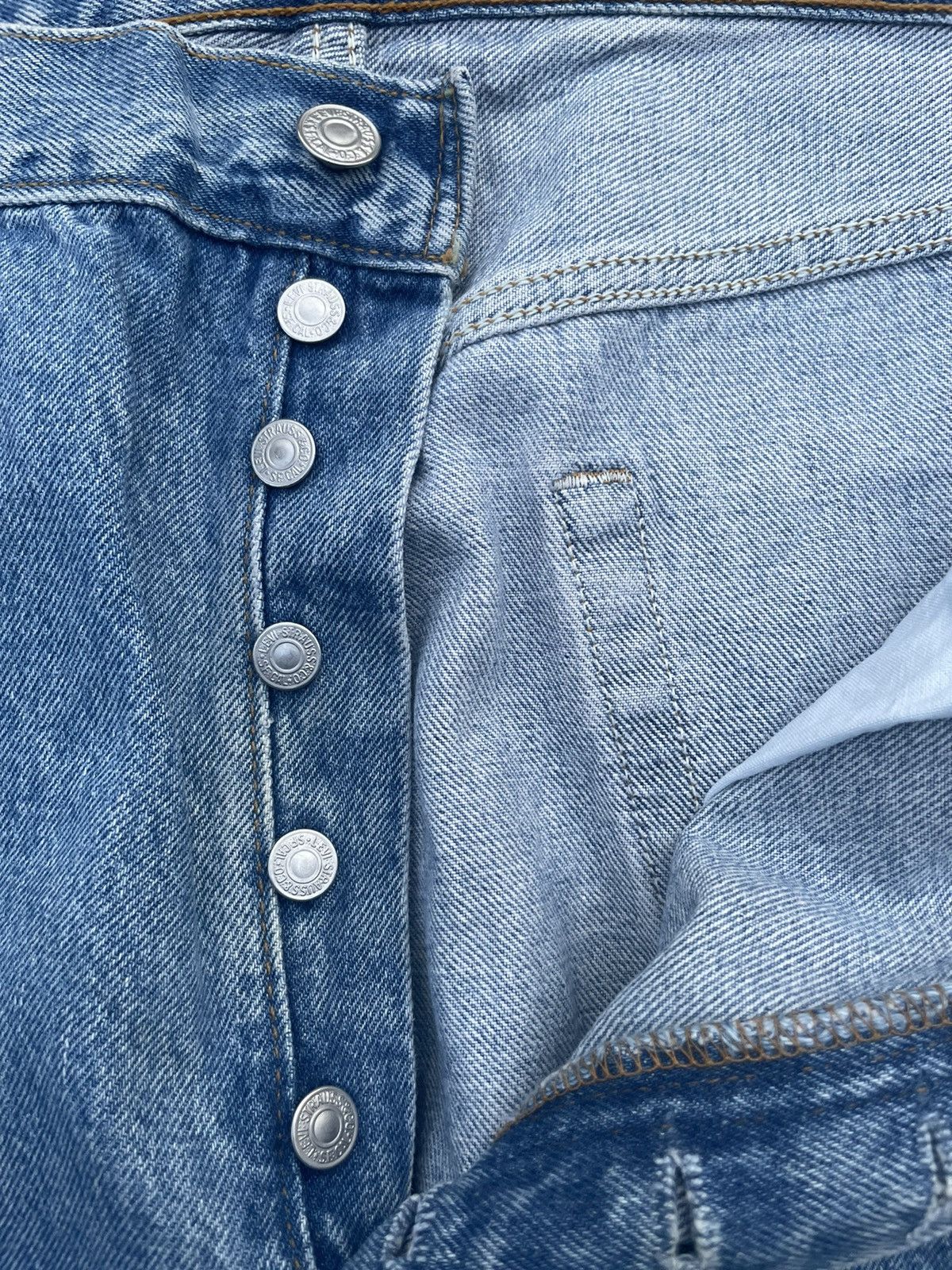 Levi's Vintage Levis 501 1996 Usa Denim Size US 37 - 17 Thumbnail