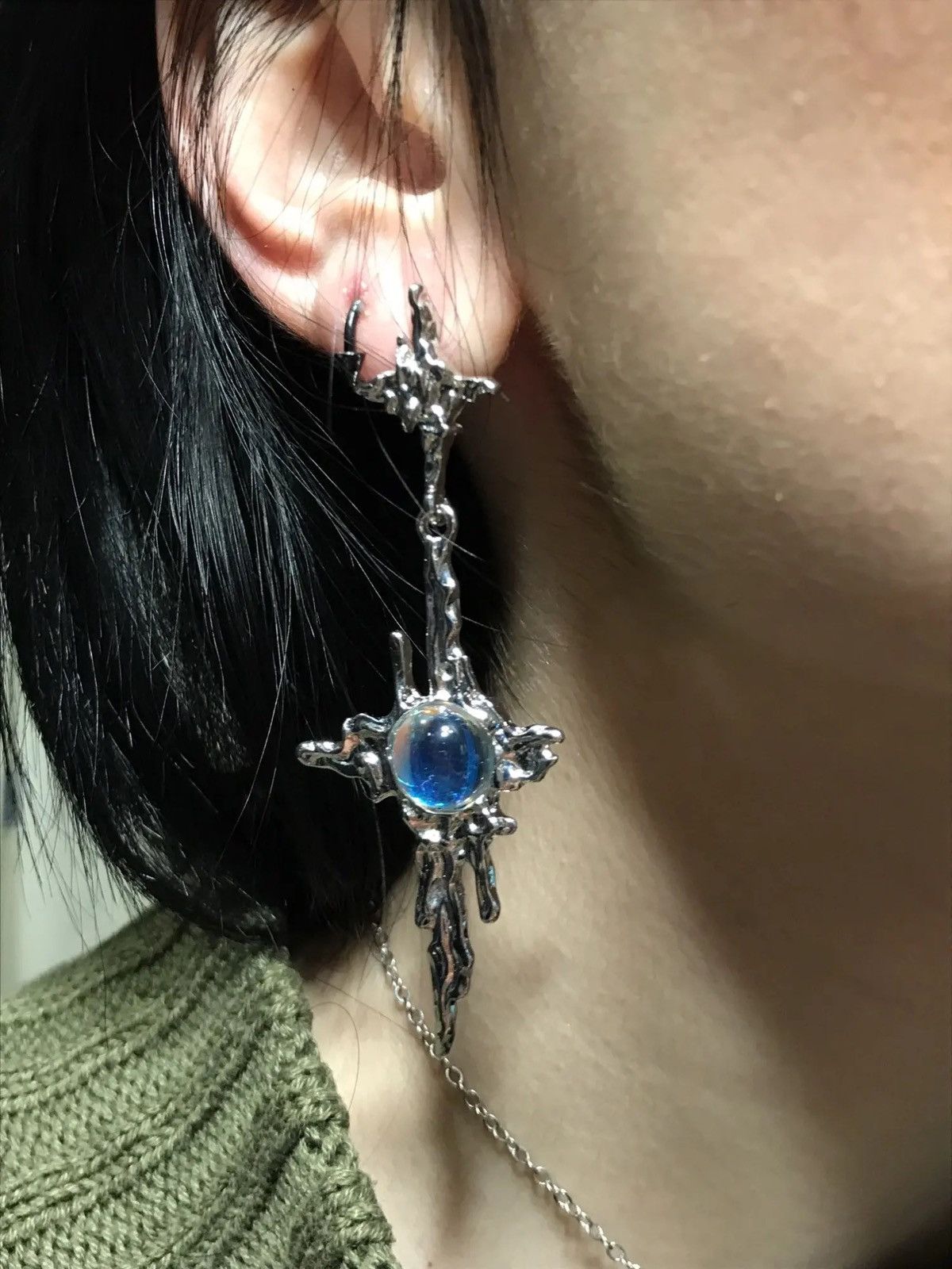 Jewelry × Vintage Charm Irregular Liquid Metal Moonstone Dangle Earrings Size ONE SIZE - 5 Thumbnail