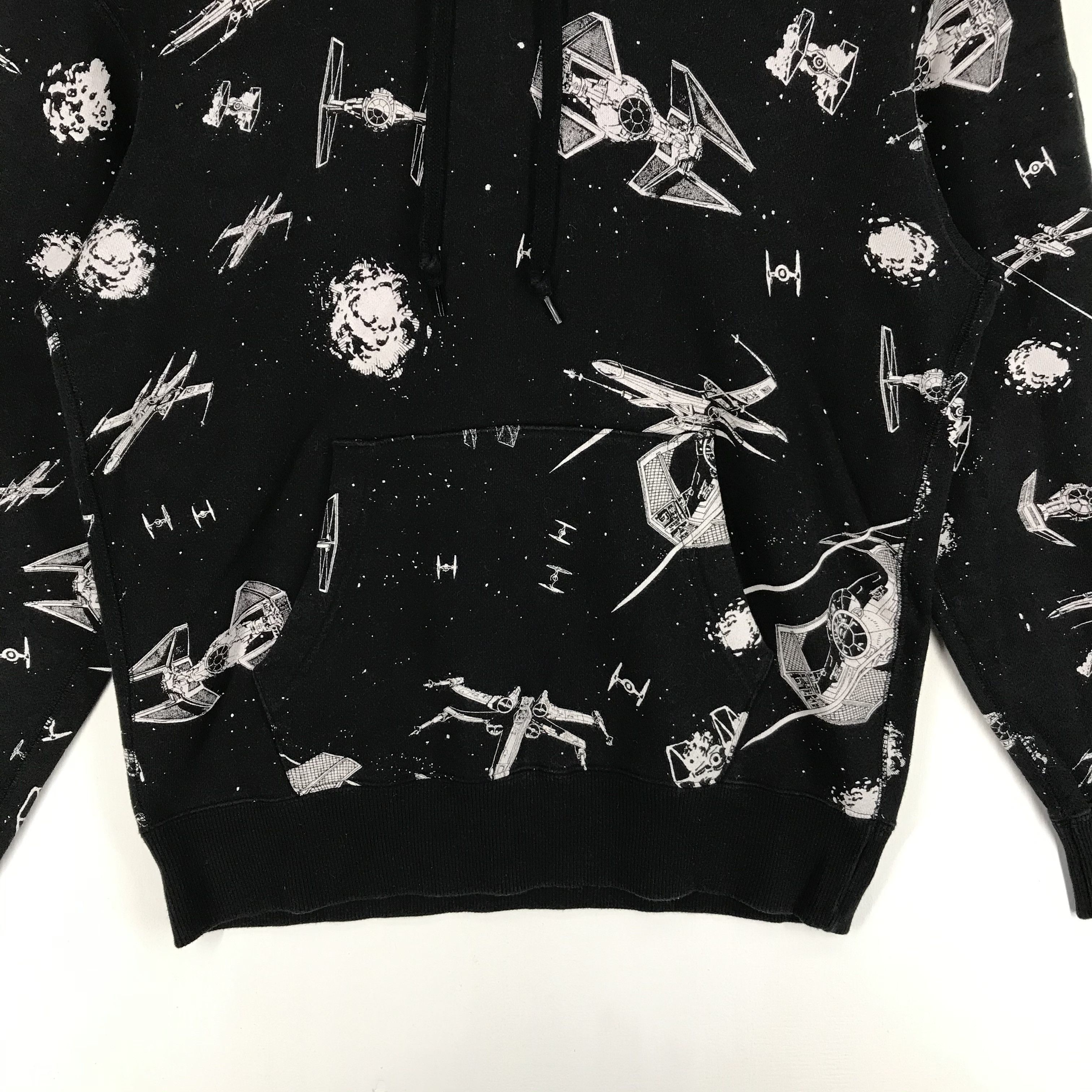 Uniqlo STAR WARS x UNIQLO Hoodie Pullover #2286-80 Size US S / EU 44-46 / 1 - 3 Thumbnail