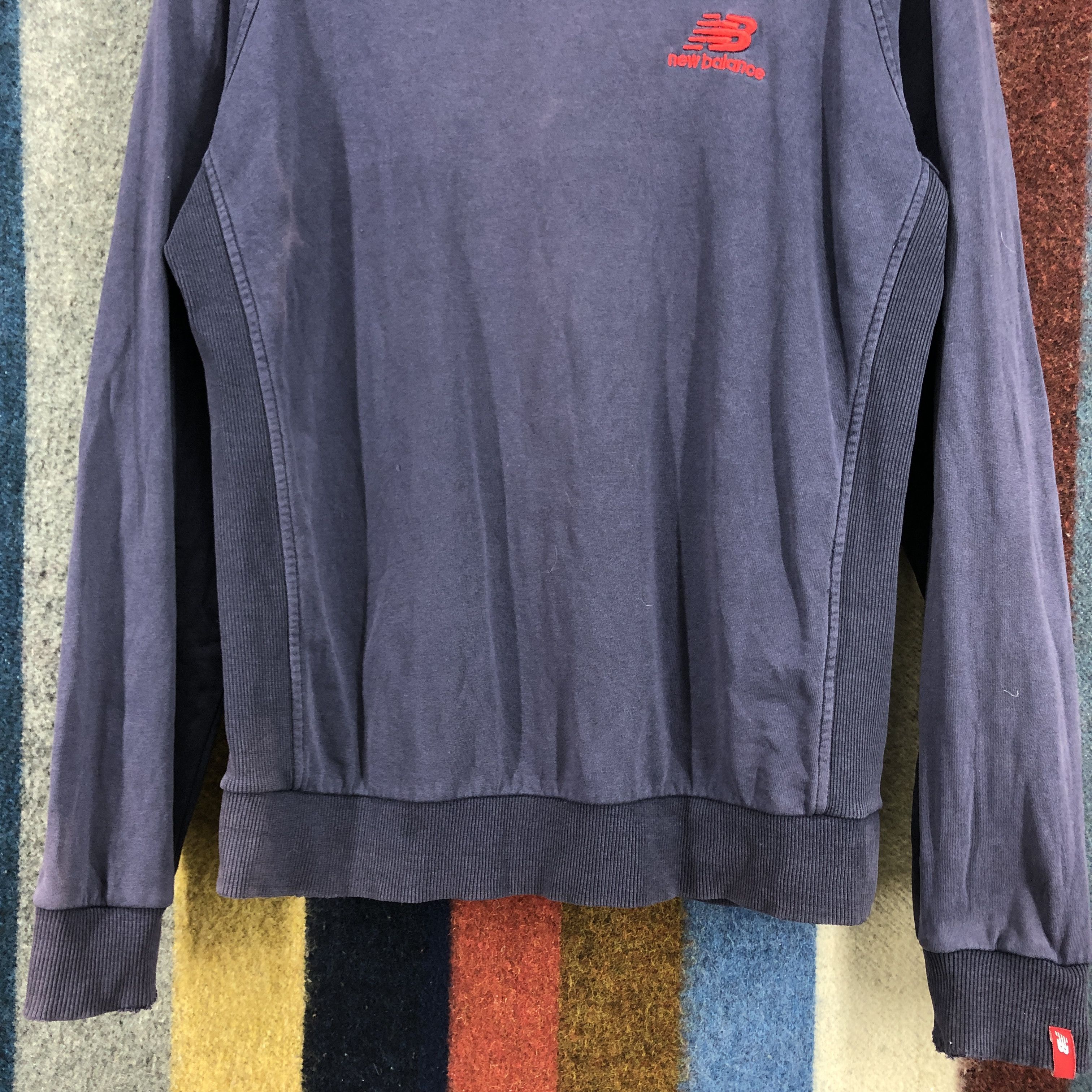 New Balance NEW BALANCE Crew Neck Distress Sweatshirt #0686/AD Size US M / EU 48-50 / 2 - 3 Thumbnail