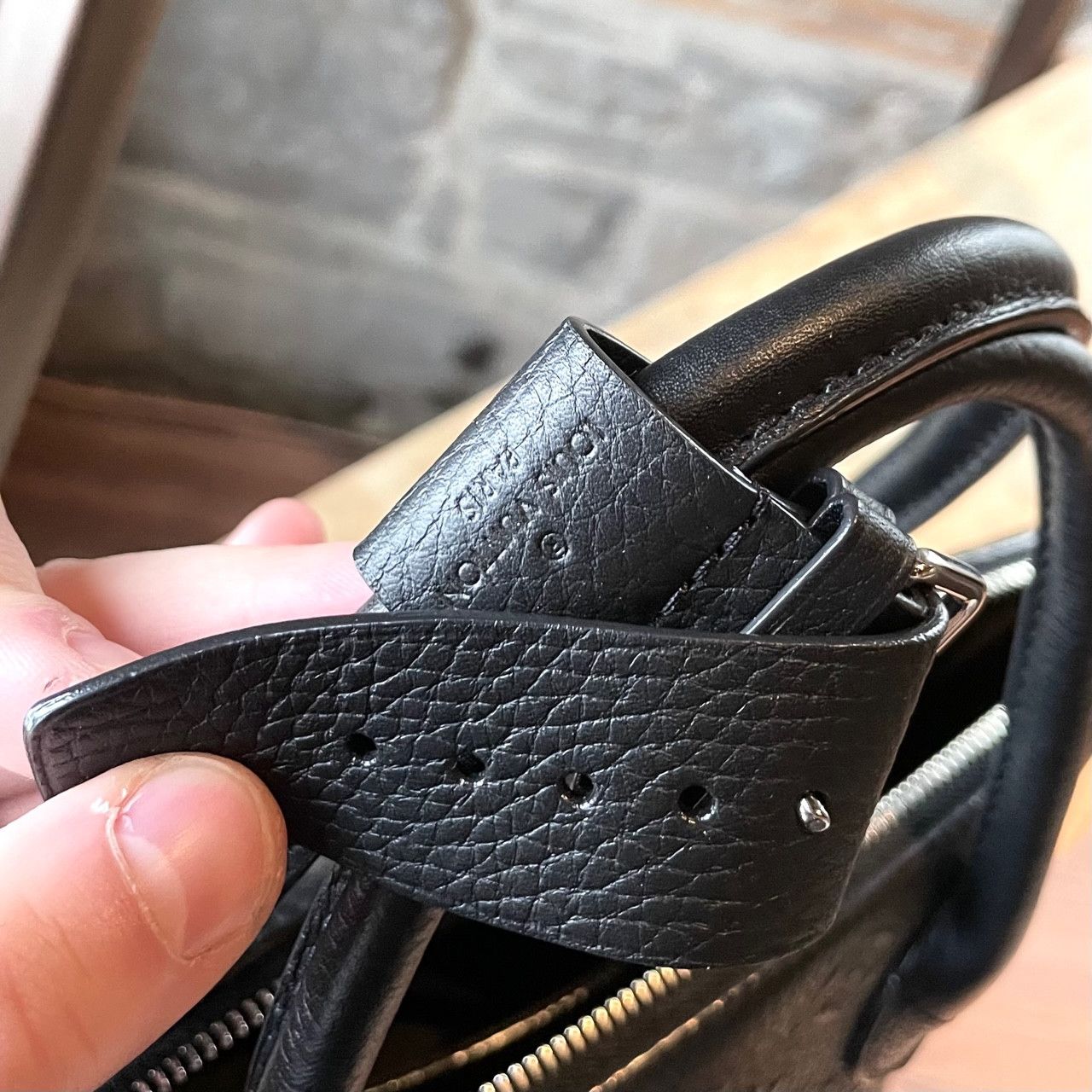 Louis Vuitton Louis Vuitton Black Monogram Revelation Lockit Handbag Size ONE SIZE - 14 Thumbnail